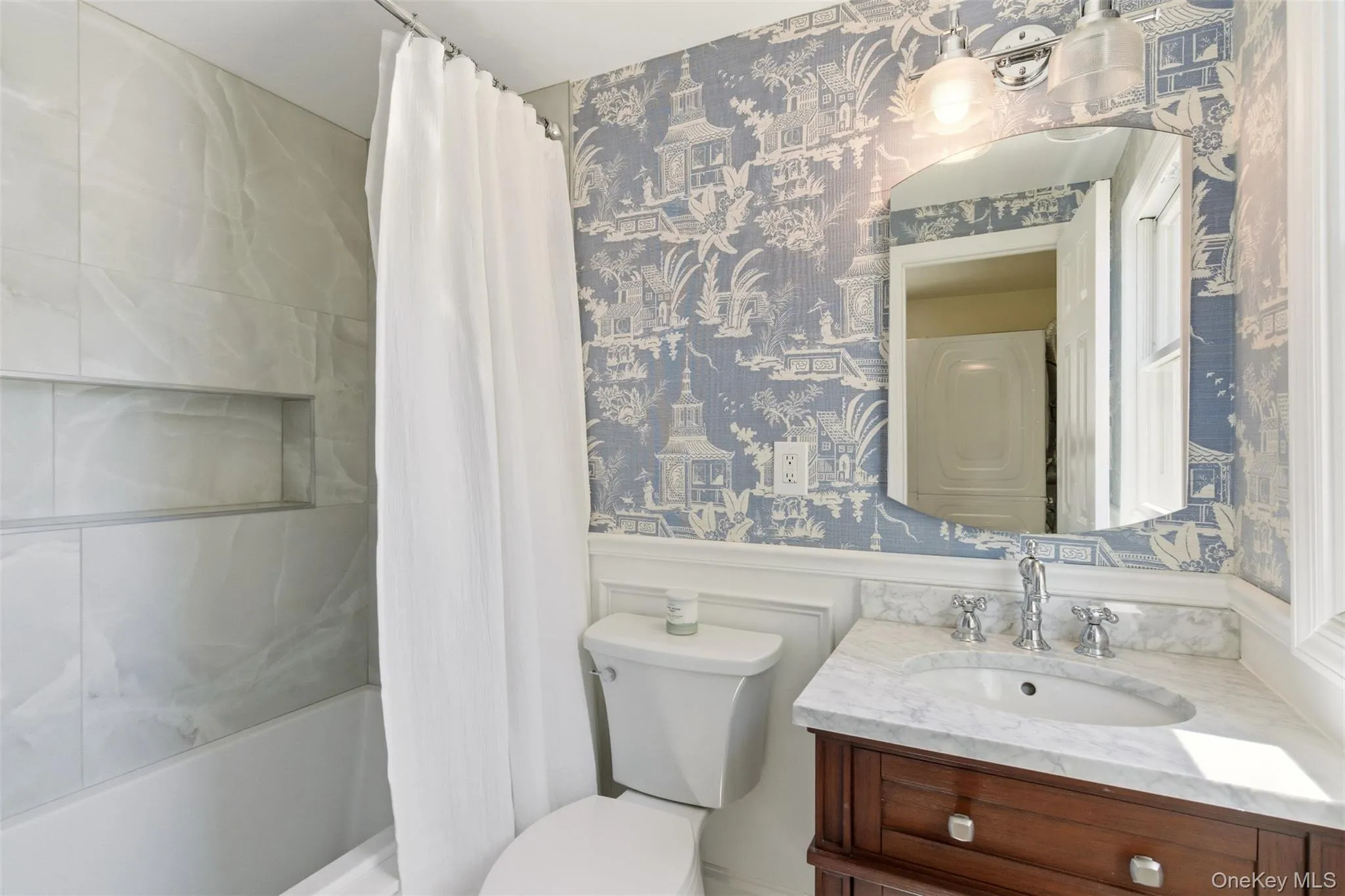 1st Floor Full Bathroom 1st Floor Full Bathroom