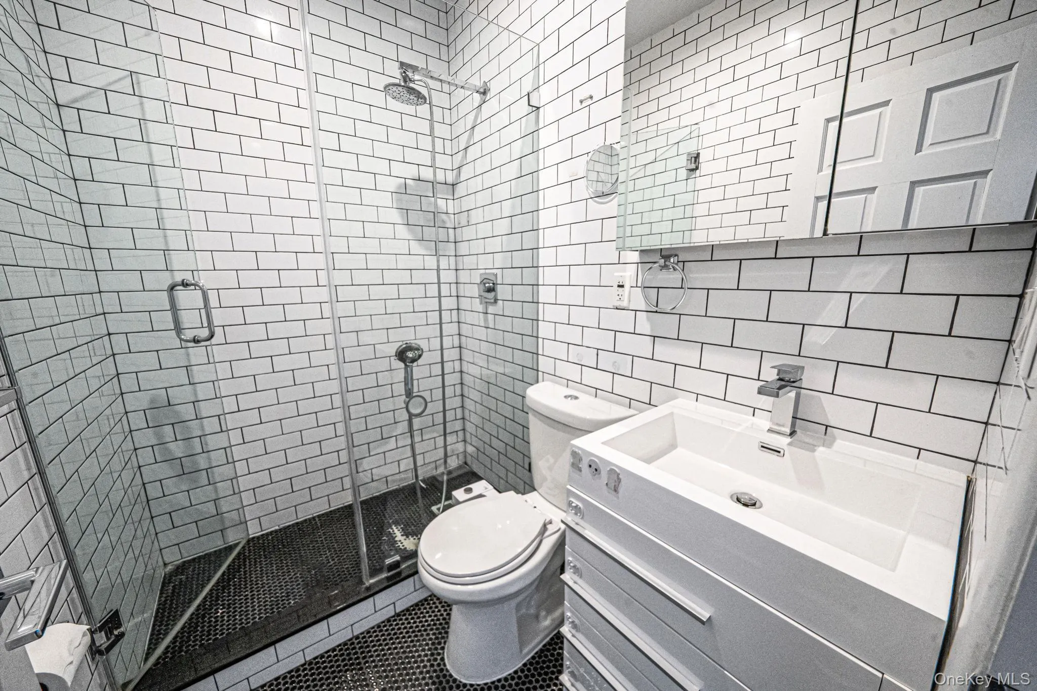 176A 26, New York, NY, 2 Bedrooms Bedrooms, 5 Rooms Rooms,1 BathroomBathrooms,Residential Lease,For Rent,26,0,989165 176A 26, New York, NY, 2 Bedrooms Bedrooms, 5 Rooms Rooms,1 BathroomBathrooms,Residential Lease,For Rent,26,0,989165