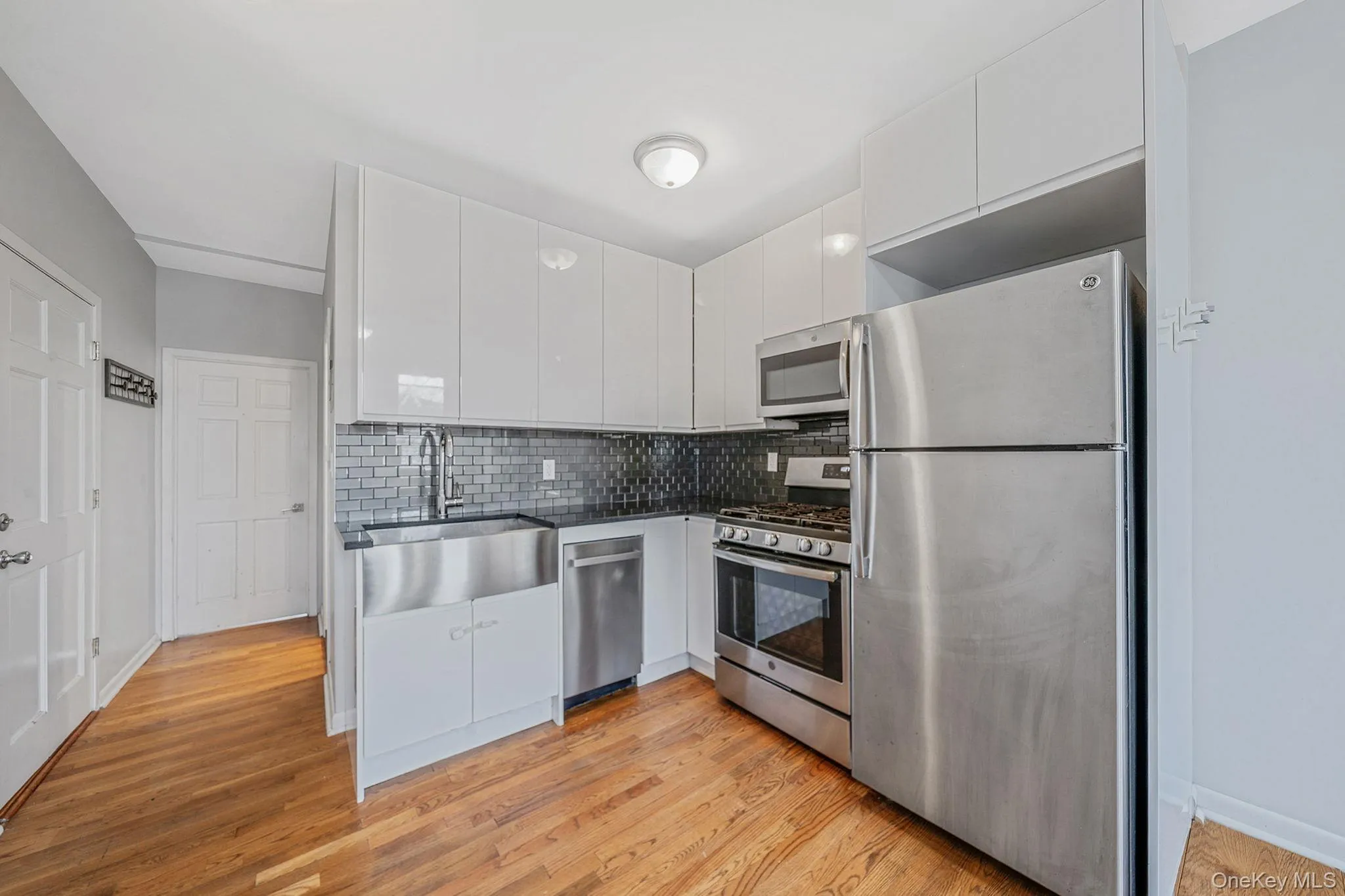 176A 26, New York, NY, 2 Bedrooms Bedrooms, 5 Rooms Rooms,1 BathroomBathrooms,Residential Lease,For Rent,26,0,989165 176A 26, New York, NY, 2 Bedrooms Bedrooms, 5 Rooms Rooms,1 BathroomBathrooms,Residential Lease,For Rent,26,0,989165