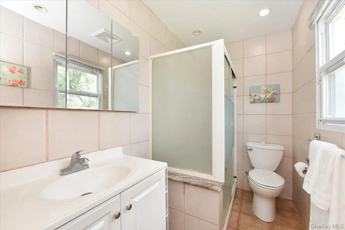 10 Orange Drive, Oyster Bay, NY, 5 Bedrooms Bedrooms, 10 Rooms Rooms,2 BathroomsBathrooms,Residential,For Rent,Orange,0,989166 10 Orange Drive, Oyster Bay, NY, 5 Bedrooms Bedrooms, 10 Rooms Rooms,2 BathroomsBathrooms,Residential,For Rent,Orange,0,989166