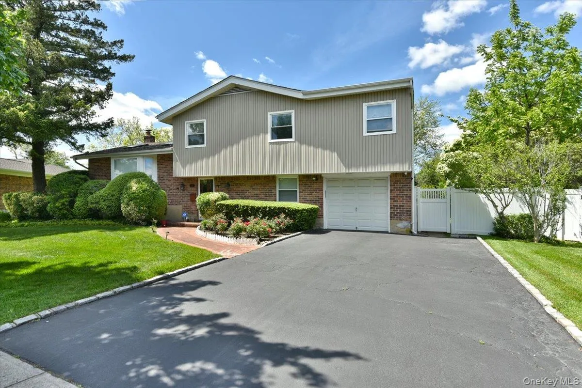 10 Orange Drive, Oyster Bay, NY, 5 Bedrooms Bedrooms, 10 Rooms Rooms,2 BathroomsBathrooms,Residential,For Rent,Orange,0,989166 10 Orange Drive, Oyster Bay, NY, 5 Bedrooms Bedrooms, 10 Rooms Rooms,2 BathroomsBathrooms,Residential,For Rent,Orange,0,989166