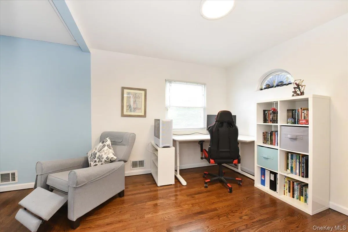 10 Orange Drive, Oyster Bay, NY, 5 Bedrooms Bedrooms, 10 Rooms Rooms,2 BathroomsBathrooms,Residential,For Rent,Orange,0,989166 10 Orange Drive, Oyster Bay, NY, 5 Bedrooms Bedrooms, 10 Rooms Rooms,2 BathroomsBathrooms,Residential,For Rent,Orange,0,989166