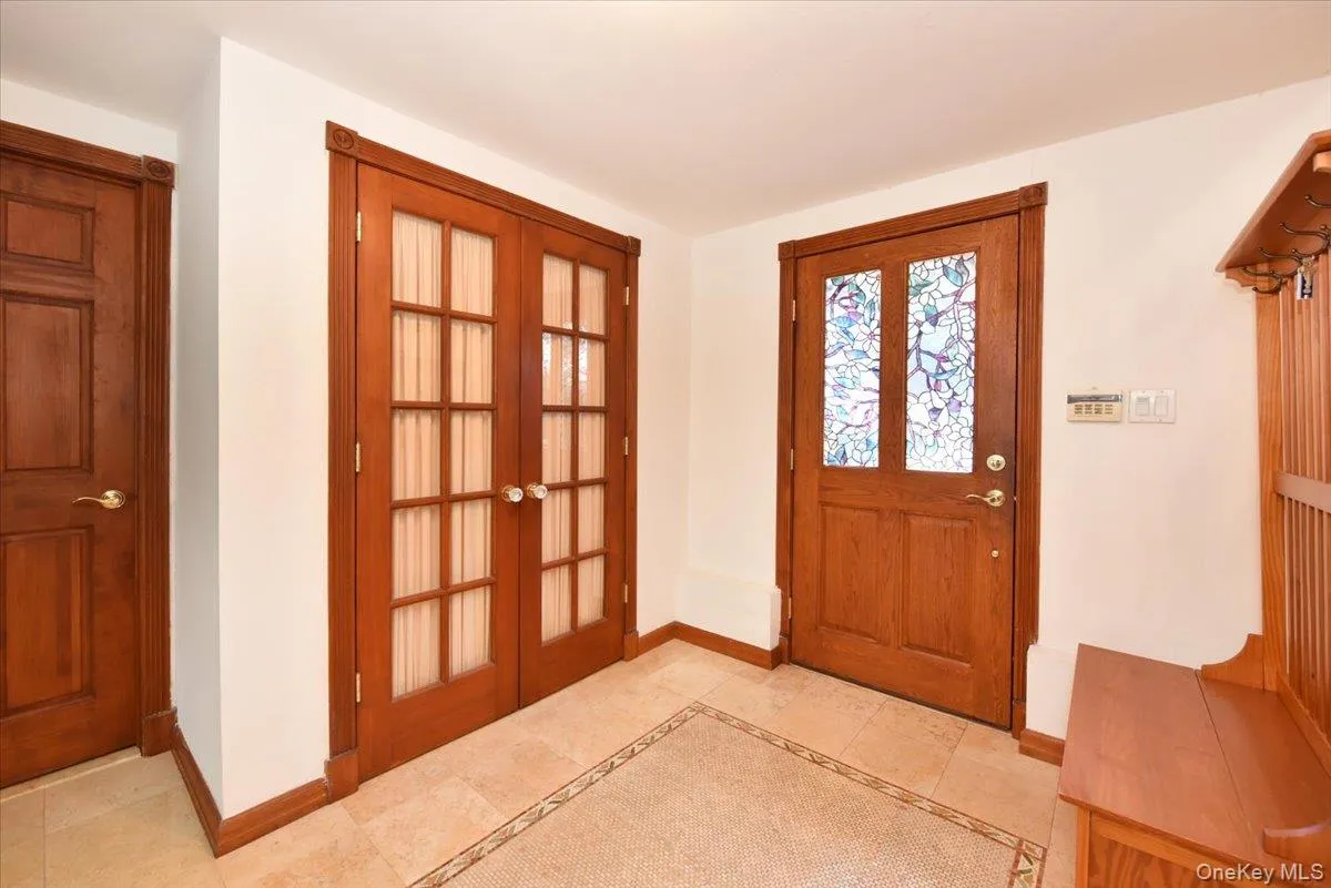 10 Orange Drive, Oyster Bay, NY, 5 Bedrooms Bedrooms, 10 Rooms Rooms,2 BathroomsBathrooms,Residential,For Rent,Orange,0,989166 10 Orange Drive, Oyster Bay, NY, 5 Bedrooms Bedrooms, 10 Rooms Rooms,2 BathroomsBathrooms,Residential,For Rent,Orange,0,989166
