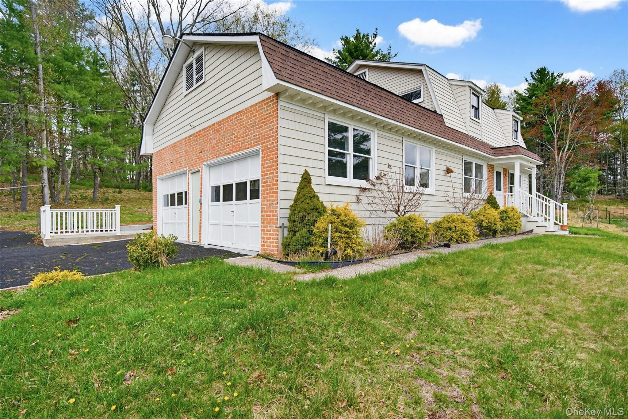 38 Marjorie Drive, Thompson, NY, 4 Bedrooms Bedrooms, 5 Rooms Rooms,2 BathroomsBathrooms,Residential,For Rent,Marjorie,0,KEY989167 38 Marjorie Drive, Thompson, NY, 4 Bedrooms Bedrooms, 5 Rooms Rooms,2 BathroomsBathrooms,Residential,For Rent,Marjorie,0,KEY989167