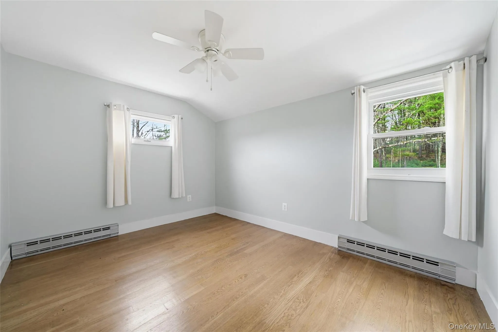 38 Marjorie Drive, Thompson, NY, 4 Bedrooms Bedrooms, 5 Rooms Rooms,2 BathroomsBathrooms,Residential,For Rent,Marjorie,0,KEY989167 38 Marjorie Drive, Thompson, NY, 4 Bedrooms Bedrooms, 5 Rooms Rooms,2 BathroomsBathrooms,Residential,For Rent,Marjorie,0,KEY989167