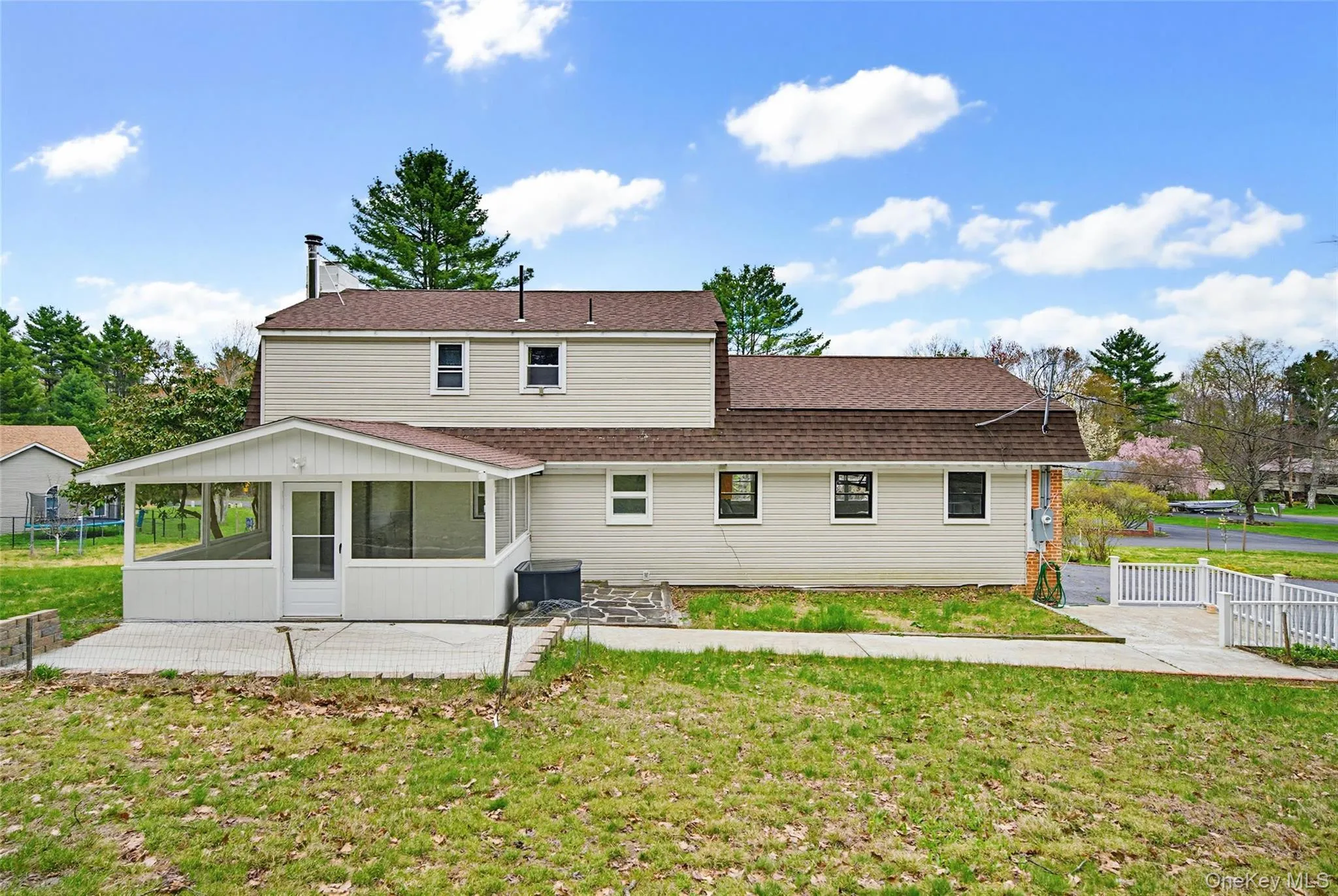 38 Marjorie Drive, Thompson, NY, 4 Bedrooms Bedrooms, 5 Rooms Rooms,2 BathroomsBathrooms,Residential,For Rent,Marjorie,0,KEY989167 38 Marjorie Drive, Thompson, NY, 4 Bedrooms Bedrooms, 5 Rooms Rooms,2 BathroomsBathrooms,Residential,For Rent,Marjorie,0,KEY989167
