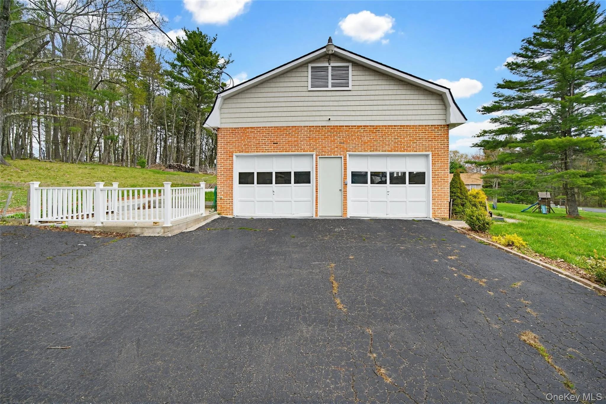 38 Marjorie Drive, Thompson, NY, 4 Bedrooms Bedrooms, 5 Rooms Rooms,2 BathroomsBathrooms,Residential,For Rent,Marjorie,0,KEY989167 38 Marjorie Drive, Thompson, NY, 4 Bedrooms Bedrooms, 5 Rooms Rooms,2 BathroomsBathrooms,Residential,For Rent,Marjorie,0,KEY989167