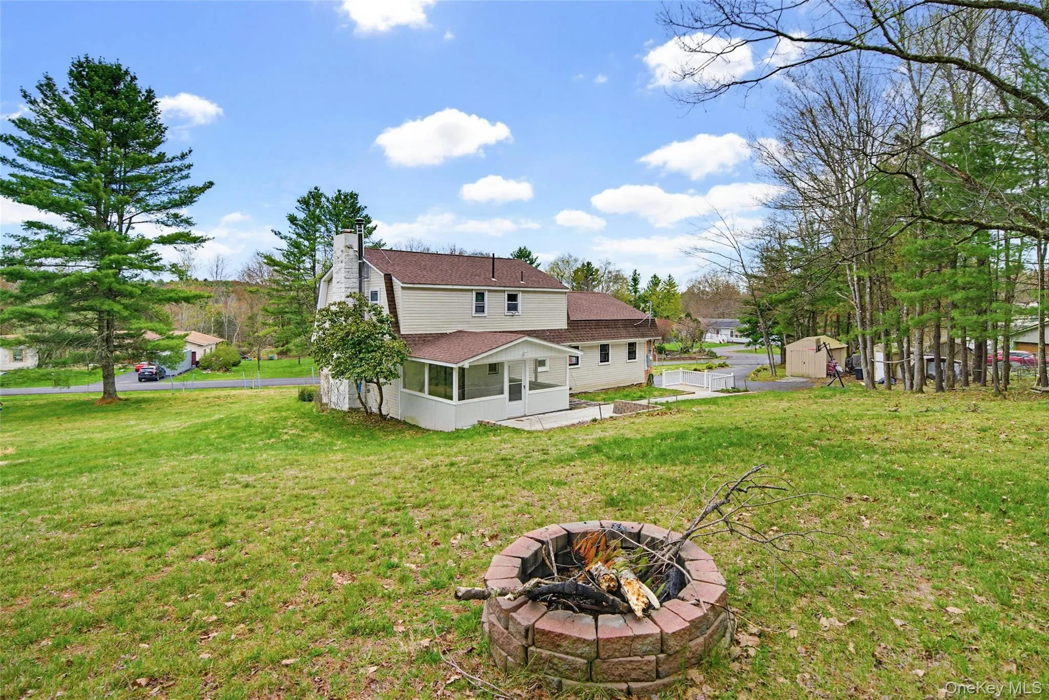 38 Marjorie Drive, Thompson, NY, 4 Bedrooms Bedrooms, 5 Rooms Rooms,2 BathroomsBathrooms,Residential,For Rent,Marjorie,0,KEY989167 38 Marjorie Drive, Thompson, NY, 4 Bedrooms Bedrooms, 5 Rooms Rooms,2 BathroomsBathrooms,Residential,For Rent,Marjorie,0,KEY989167