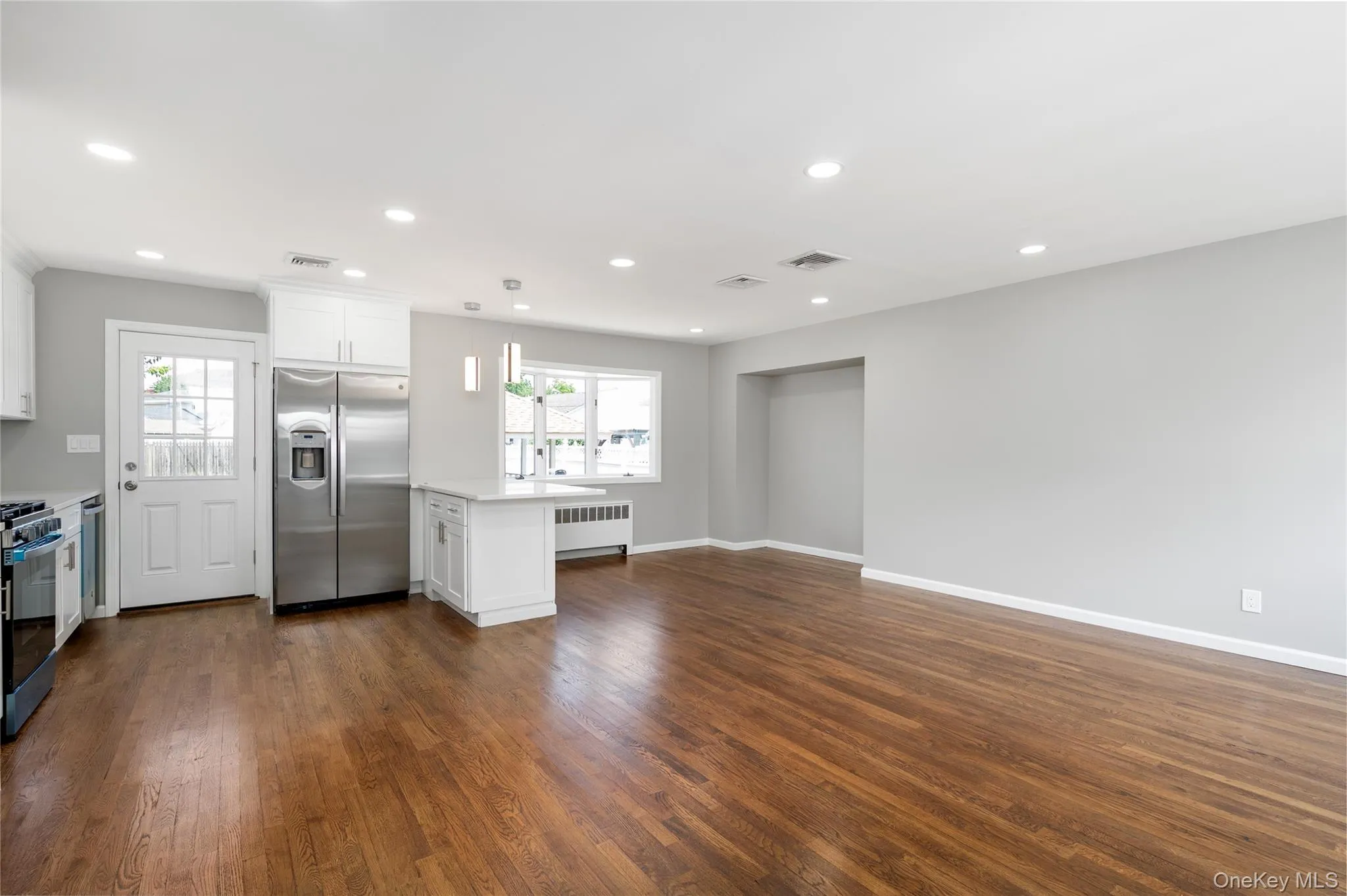 258 Gilling Road, Oyster Bay, NY, 3 Bedrooms Bedrooms, 2 Rooms Rooms,1 BathroomBathrooms,Residential Lease,For Rent,Gilling,0,989168 258 Gilling Road, Oyster Bay, NY, 3 Bedrooms Bedrooms, 2 Rooms Rooms,1 BathroomBathrooms,Residential Lease,For Rent,Gilling,0,989168