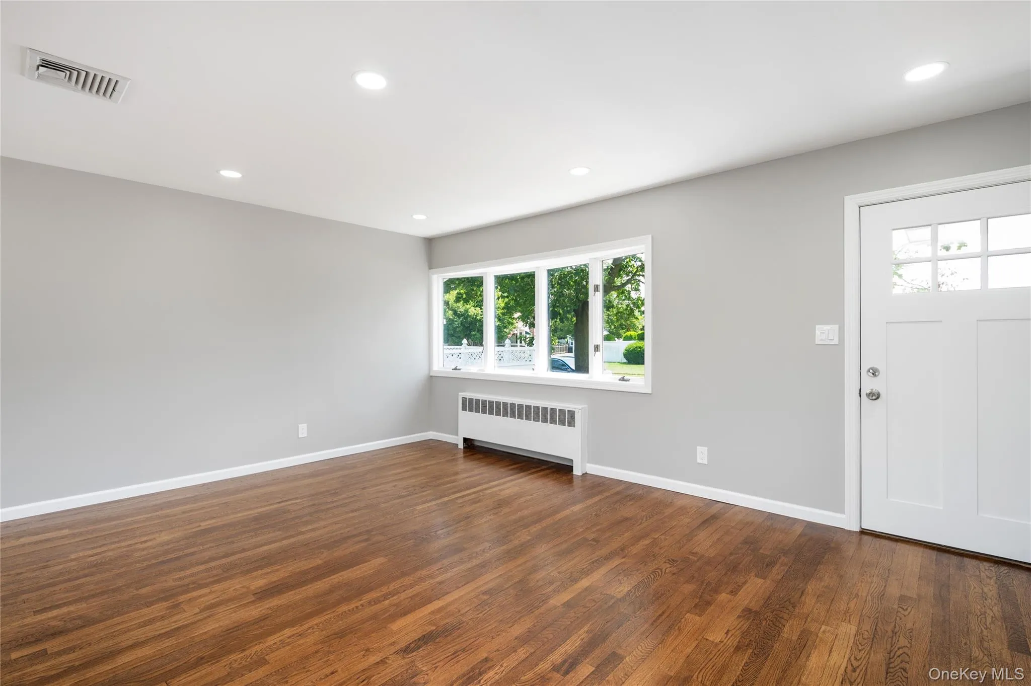 258 Gilling Road, Oyster Bay, NY, 3 Bedrooms Bedrooms, 2 Rooms Rooms,1 BathroomBathrooms,Residential Lease,For Rent,Gilling,0,989168 258 Gilling Road, Oyster Bay, NY, 3 Bedrooms Bedrooms, 2 Rooms Rooms,1 BathroomBathrooms,Residential Lease,For Rent,Gilling,0,989168