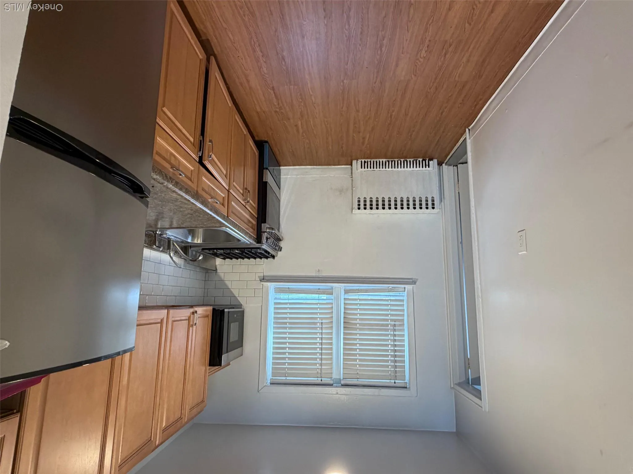 830 Broadway, Long Beach, NY, 1 Room Rooms,1 BathroomBathrooms,Residential Lease,For Rent,Broadway,0,989172 830 Broadway, Long Beach, NY, 1 Room Rooms,1 BathroomBathrooms,Residential Lease,For Rent,Broadway,0,989172