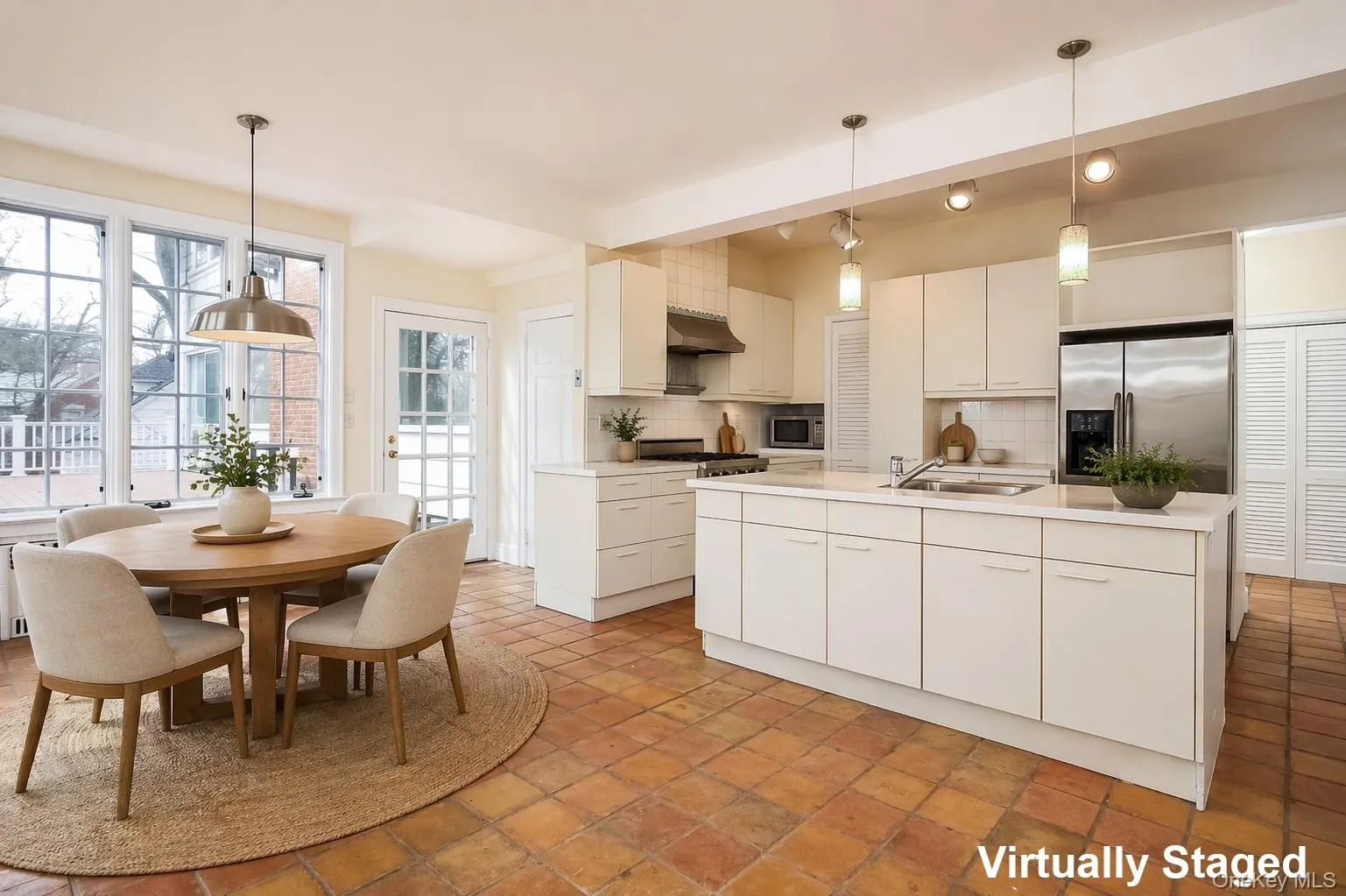 Virtually Staged Kitchen Virtually Staged Kitchen