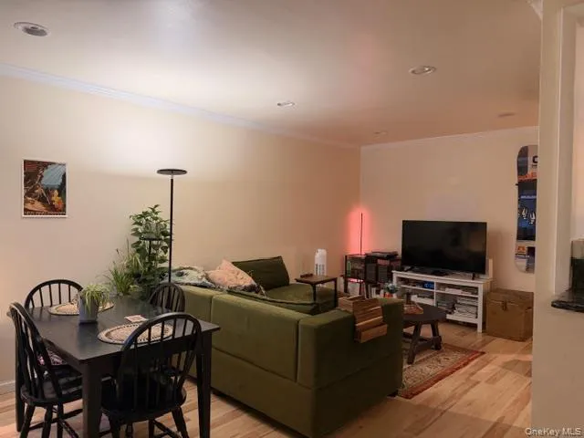 425 Shore Road, Long Beach, NY, 2 Bedrooms Bedrooms, 5 Rooms Rooms,1 BathroomBathrooms,Residential Lease,For Rent,Shore,0,989176 425 Shore Road, Long Beach, NY, 2 Bedrooms Bedrooms, 5 Rooms Rooms,1 BathroomBathrooms,Residential Lease,For Rent,Shore,0,989176