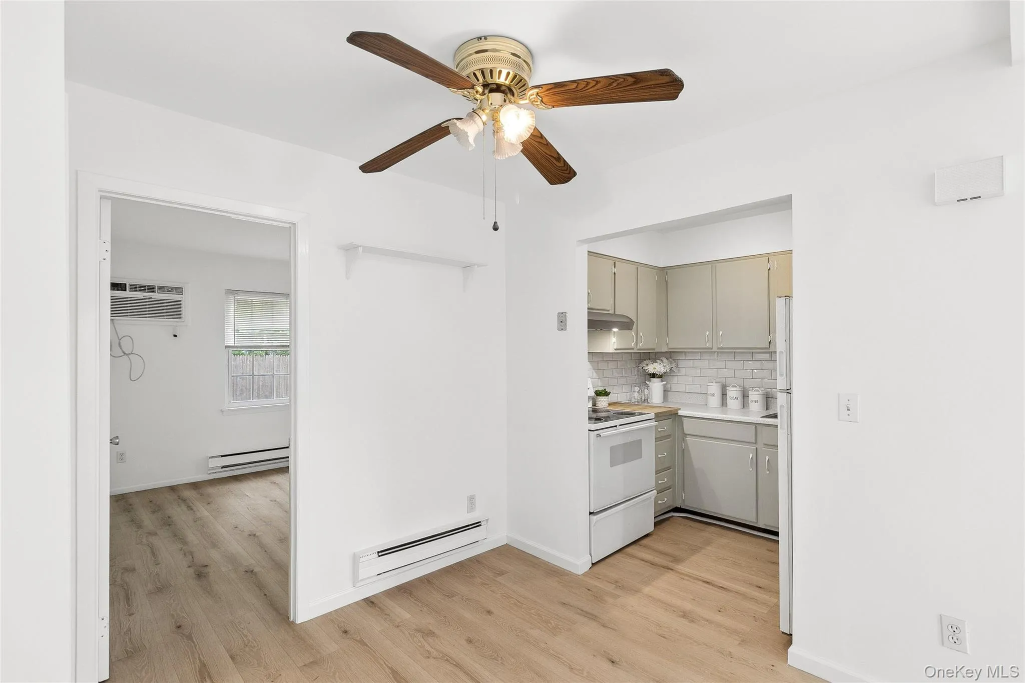 1000 Ninth Street, Southold, NY, 1 Bedroom Bedrooms, 3 Rooms Rooms,1 BathroomBathrooms,Residential Lease,For Rent,Ninth,0,989198 1000 Ninth Street, Southold, NY, 1 Bedroom Bedrooms, 3 Rooms Rooms,1 BathroomBathrooms,Residential Lease,For Rent,Ninth,0,989198