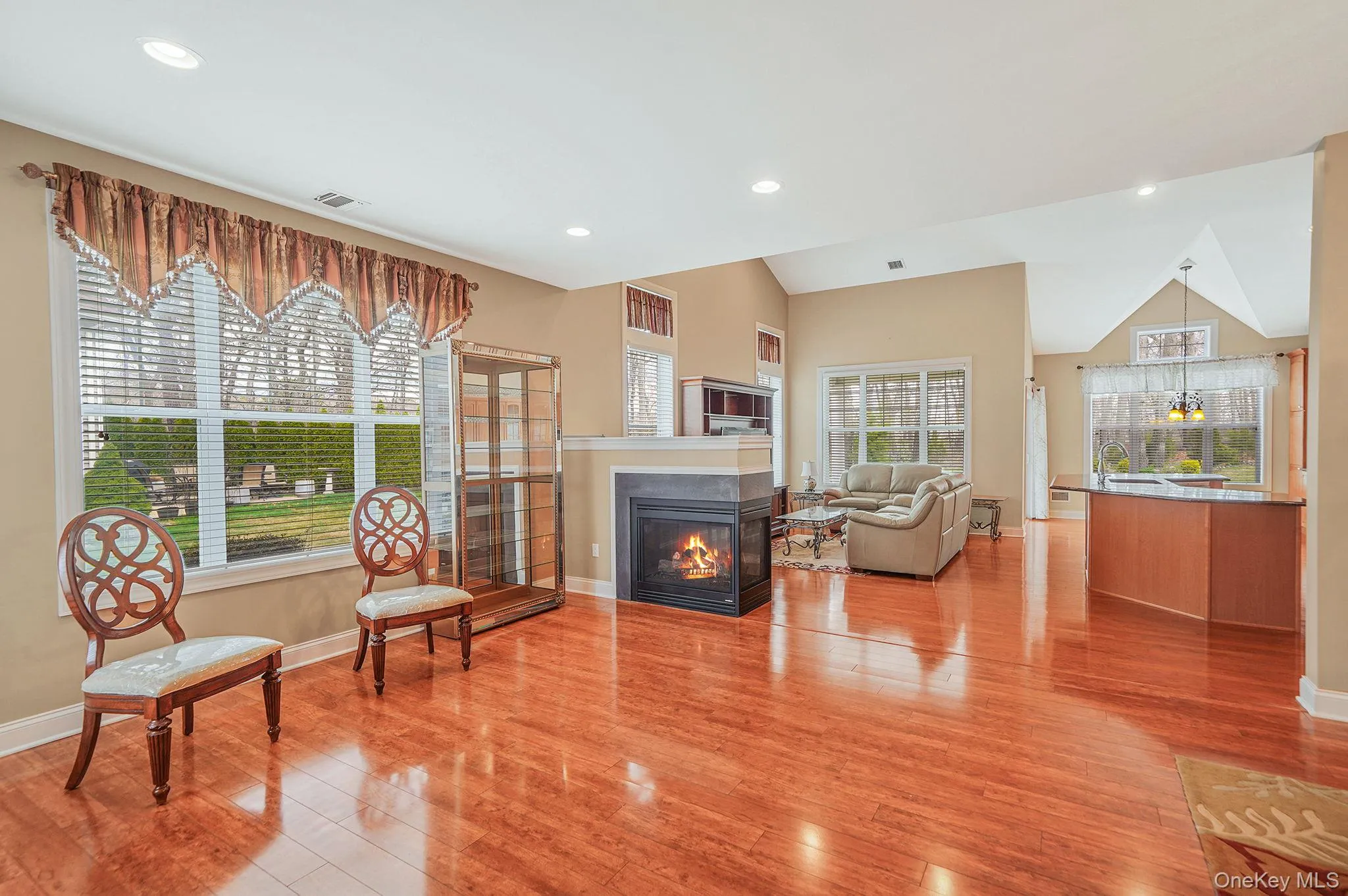 11 Ovation Place, Brookhaven, NY, 2 Bedrooms Bedrooms, 12 Rooms Rooms,2 BathroomsBathrooms,Residential Sale,For Rent,Ovation,0,989209 11 Ovation Place, Brookhaven, NY, 2 Bedrooms Bedrooms, 12 Rooms Rooms,2 BathroomsBathrooms,Residential Sale,For Rent,Ovation,0,989209