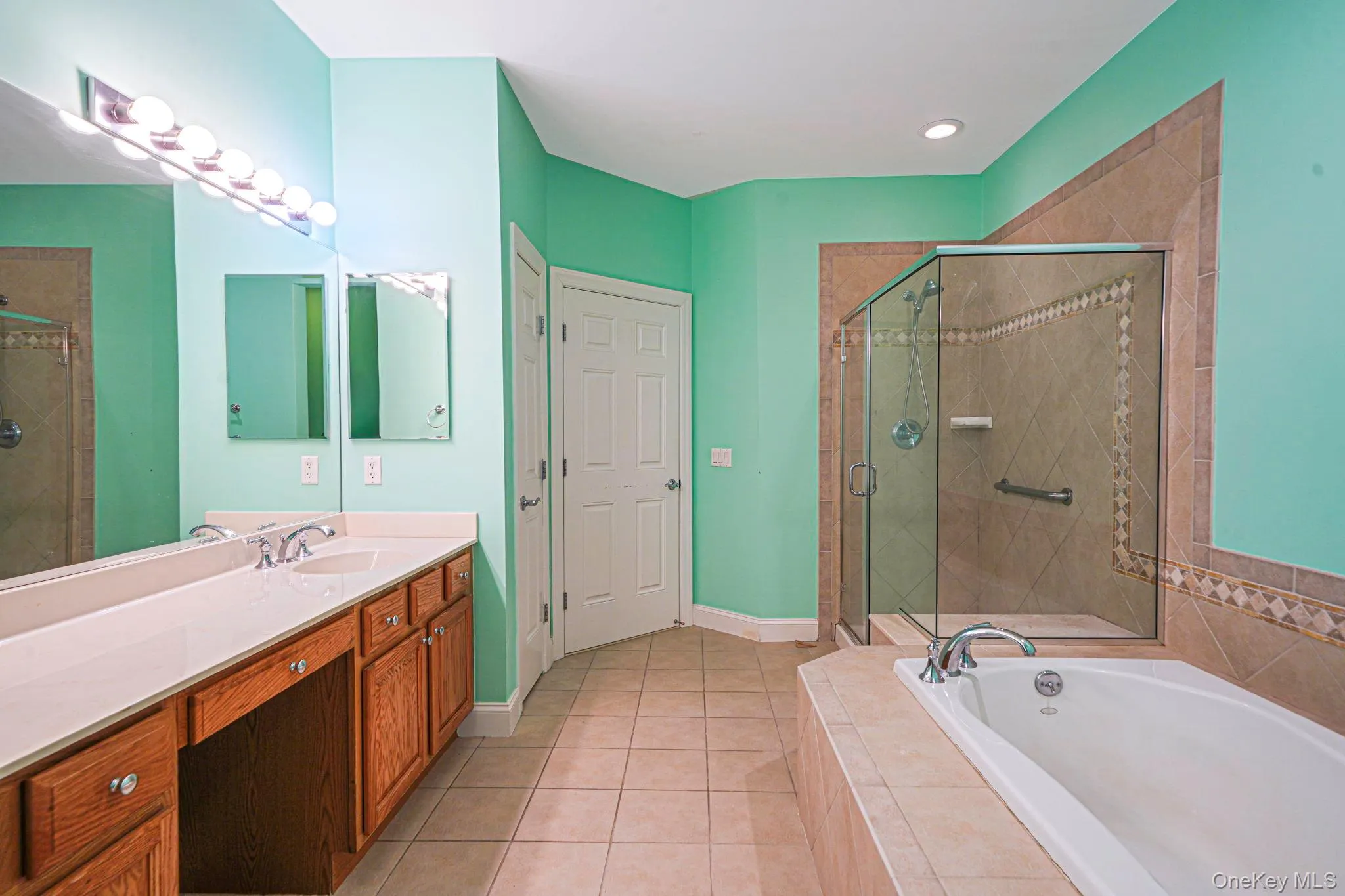 11 Ovation Place, Brookhaven, NY, 2 Bedrooms Bedrooms, 12 Rooms Rooms,2 BathroomsBathrooms,Residential Sale,For Rent,Ovation,0,989209 11 Ovation Place, Brookhaven, NY, 2 Bedrooms Bedrooms, 12 Rooms Rooms,2 BathroomsBathrooms,Residential Sale,For Rent,Ovation,0,989209
