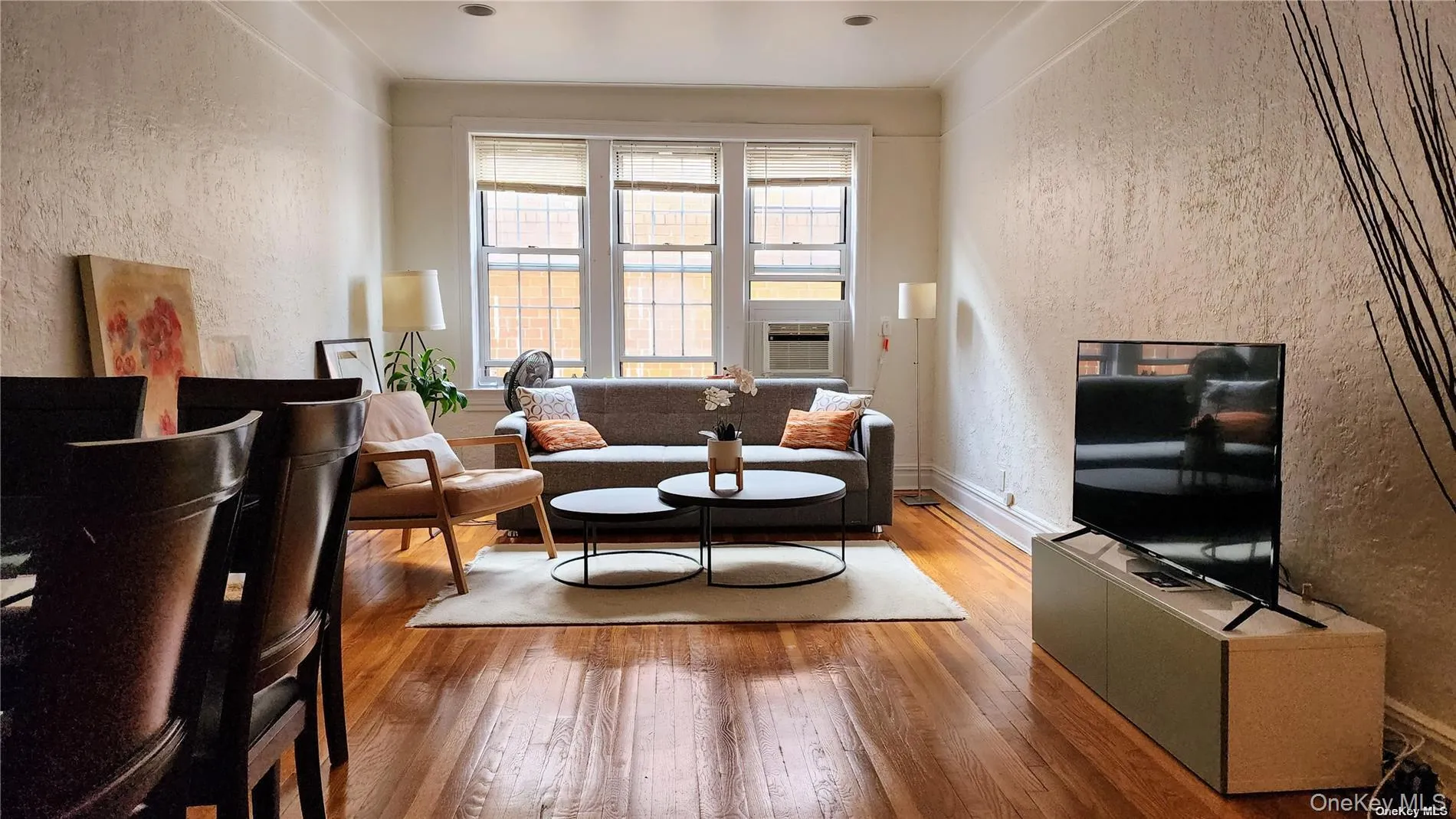 4 Maple Drive, North Hempstead, NY, 1 Bedroom Bedrooms, 4 Rooms Rooms,1 BathroomBathrooms,Residential Lease,For Rent,Maple,0,989211 4 Maple Drive, North Hempstead, NY, 1 Bedroom Bedrooms, 4 Rooms Rooms,1 BathroomBathrooms,Residential Lease,For Rent,Maple,0,989211