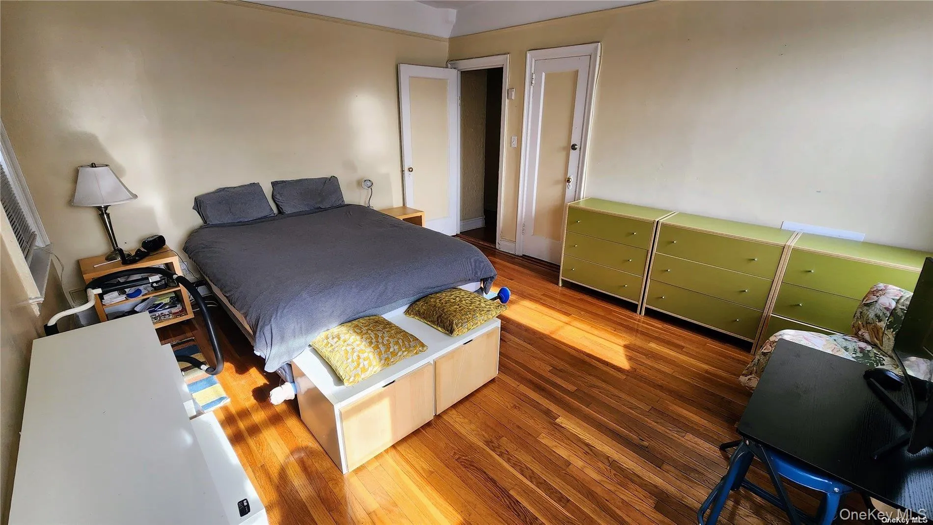 4 Maple Drive, North Hempstead, NY, 1 Bedroom Bedrooms, 4 Rooms Rooms,1 BathroomBathrooms,Residential Lease,For Rent,Maple,0,989211 4 Maple Drive, North Hempstead, NY, 1 Bedroom Bedrooms, 4 Rooms Rooms,1 BathroomBathrooms,Residential Lease,For Rent,Maple,0,989211