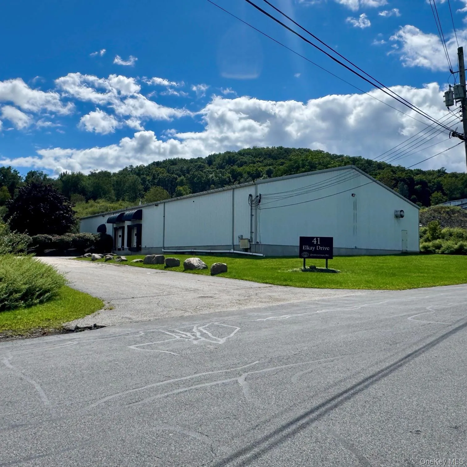 41 Elkay Drive, Chester Town, NY, ,Commercial Lease,For Rent,Elkay,0,989212 41 Elkay Drive, Chester Town, NY, ,Commercial Lease,For Rent,Elkay,0,989212