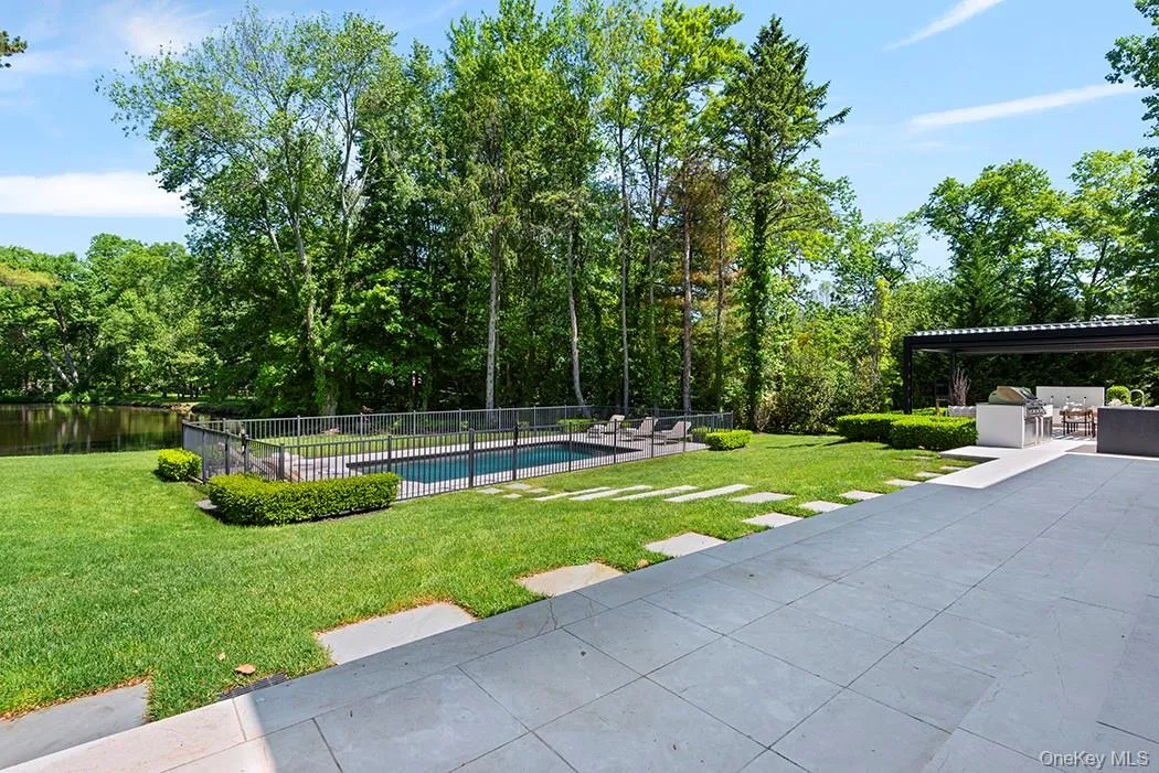 22 Eastview Lane, Oyster Bay, NY, 4 Bedrooms Bedrooms, 9 Rooms Rooms,4 BathroomsBathrooms,Residential,For Rent,Eastview,0,989235 22 Eastview Lane, Oyster Bay, NY, 4 Bedrooms Bedrooms, 9 Rooms Rooms,4 BathroomsBathrooms,Residential,For Rent,Eastview,0,989235