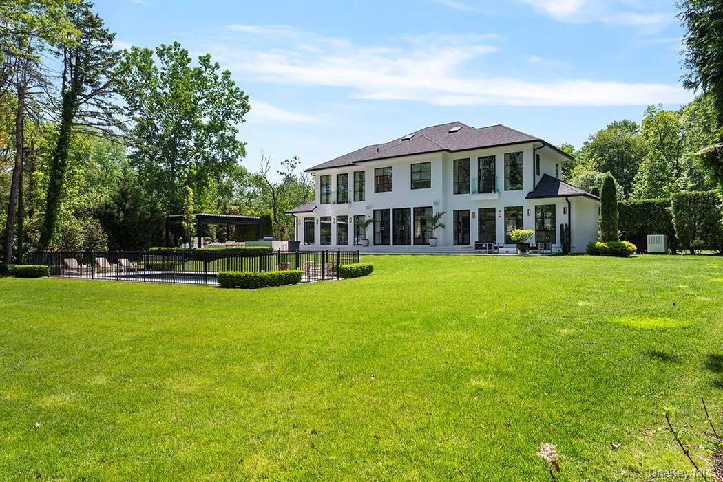 22 Eastview Lane, Oyster Bay, NY, 4 Bedrooms Bedrooms, 9 Rooms Rooms,4 BathroomsBathrooms,Residential,For Rent,Eastview,0,989235 22 Eastview Lane, Oyster Bay, NY, 4 Bedrooms Bedrooms, 9 Rooms Rooms,4 BathroomsBathrooms,Residential,For Rent,Eastview,0,989235