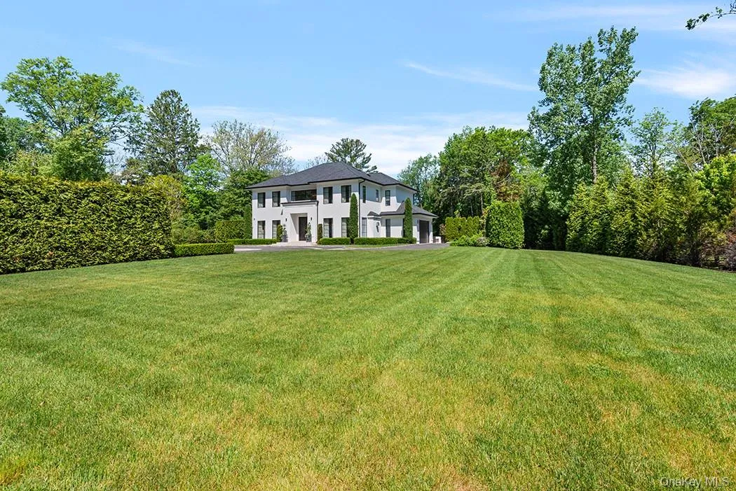 22 Eastview Lane, Oyster Bay, NY, 4 Bedrooms Bedrooms, 9 Rooms Rooms,4 BathroomsBathrooms,Residential,For Rent,Eastview,0,989235 22 Eastview Lane, Oyster Bay, NY, 4 Bedrooms Bedrooms, 9 Rooms Rooms,4 BathroomsBathrooms,Residential,For Rent,Eastview,0,989235