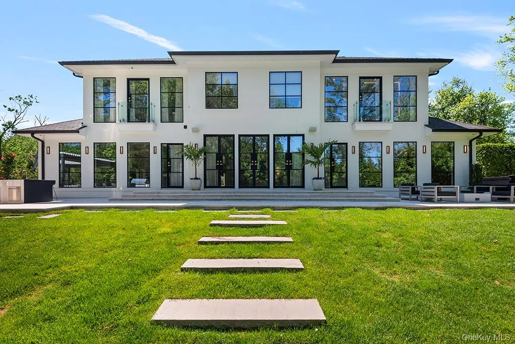 22 Eastview Lane, Oyster Bay, NY, 4 Bedrooms Bedrooms, 9 Rooms Rooms,4 BathroomsBathrooms,Residential,For Rent,Eastview,0,989235 22 Eastview Lane, Oyster Bay, NY, 4 Bedrooms Bedrooms, 9 Rooms Rooms,4 BathroomsBathrooms,Residential,For Rent,Eastview,0,989235