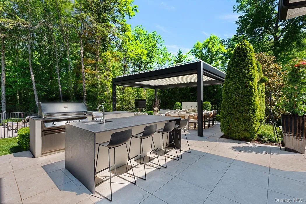 22 Eastview Lane, Oyster Bay, NY, 4 Bedrooms Bedrooms, 9 Rooms Rooms,4 BathroomsBathrooms,Residential,For Rent,Eastview,0,989235 22 Eastview Lane, Oyster Bay, NY, 4 Bedrooms Bedrooms, 9 Rooms Rooms,4 BathroomsBathrooms,Residential,For Rent,Eastview,0,989235