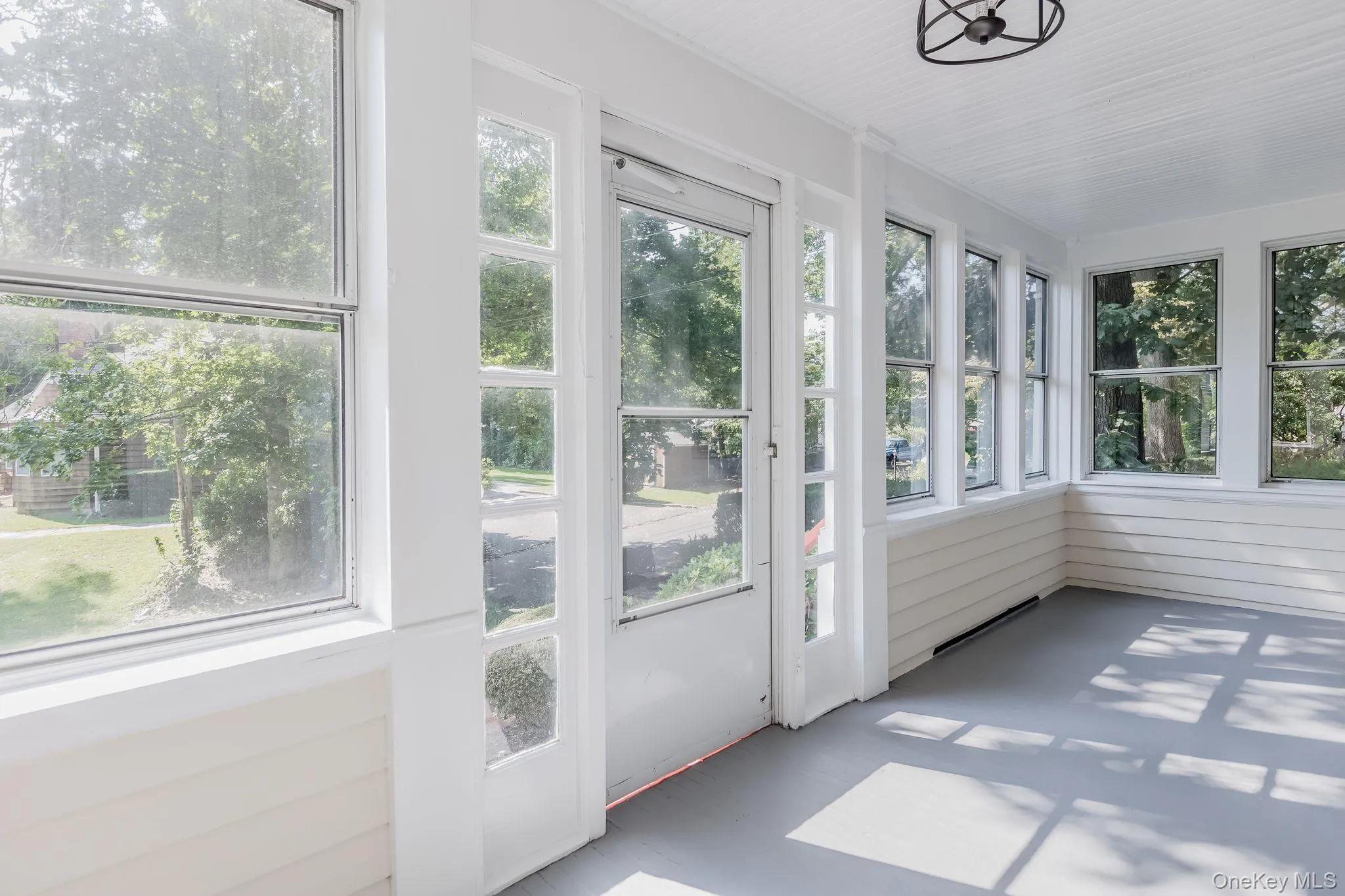 Enclosed porch Enclosed porch