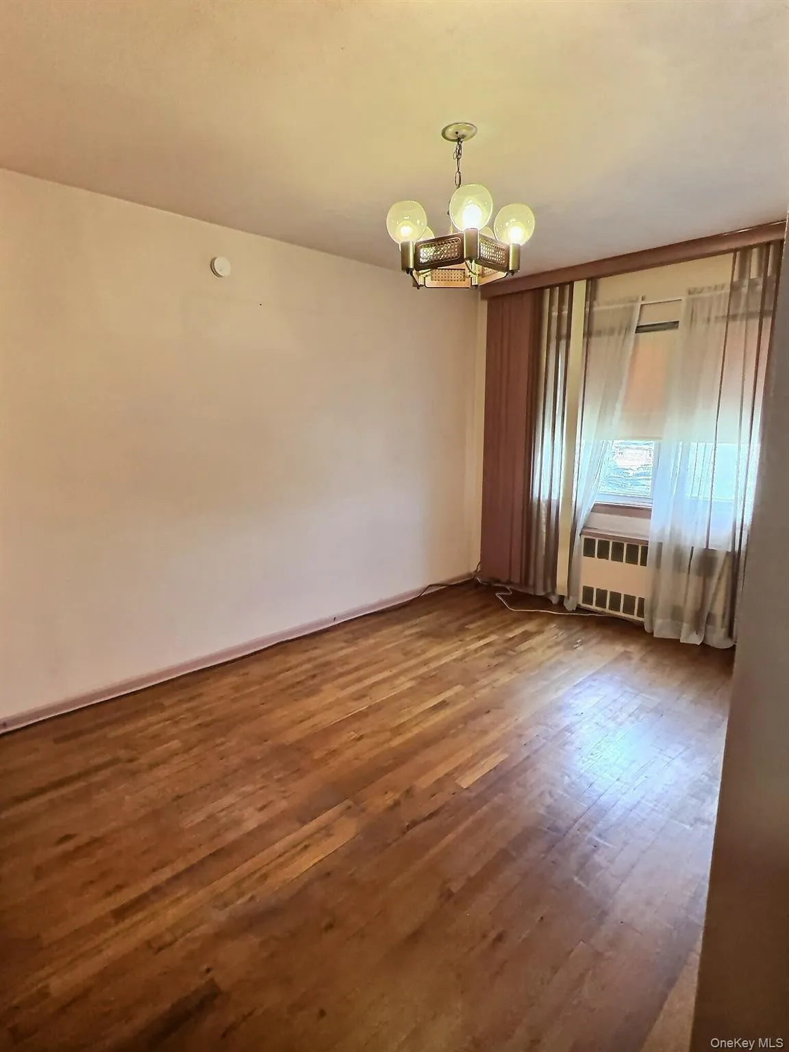 147-25 Brookville Boulevard, New York, NY, 3 Bedrooms Bedrooms, 7 Rooms Rooms,1 BathroomBathrooms,Residential,For Rent,Brookville,0,989260 147-25 Brookville Boulevard, New York, NY, 3 Bedrooms Bedrooms, 7 Rooms Rooms,1 BathroomBathrooms,Residential,For Rent,Brookville,0,989260