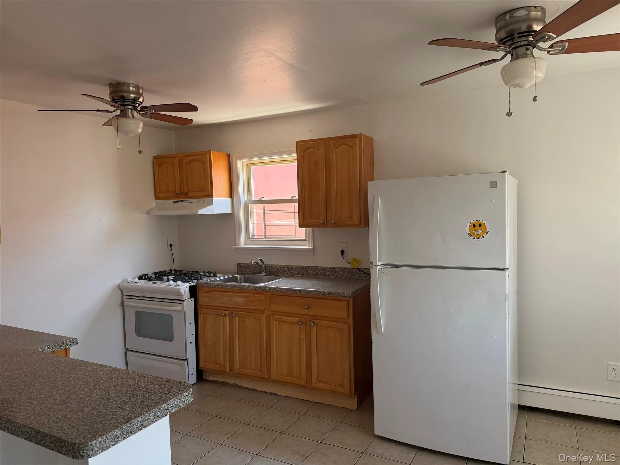 6935 Decosta Avenue, New York, NY, 3 Bedrooms Bedrooms, 3 Rooms Rooms,1 BathroomBathrooms,Residential Lease,For Rent,Decosta Avenue,0,989286 6935 Decosta Avenue, New York, NY, 3 Bedrooms Bedrooms, 3 Rooms Rooms,1 BathroomBathrooms,Residential Lease,For Rent,Decosta Avenue,0,989286