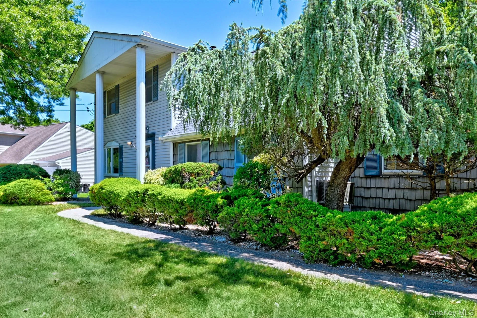 21 Aspen Street, Brookhaven, NY, 4 Bedrooms Bedrooms, 8 Rooms Rooms,2 BathroomsBathrooms,Residential,For Rent,Aspen,0,989293 21 Aspen Street, Brookhaven, NY, 4 Bedrooms Bedrooms, 8 Rooms Rooms,2 BathroomsBathrooms,Residential,For Rent,Aspen,0,989293