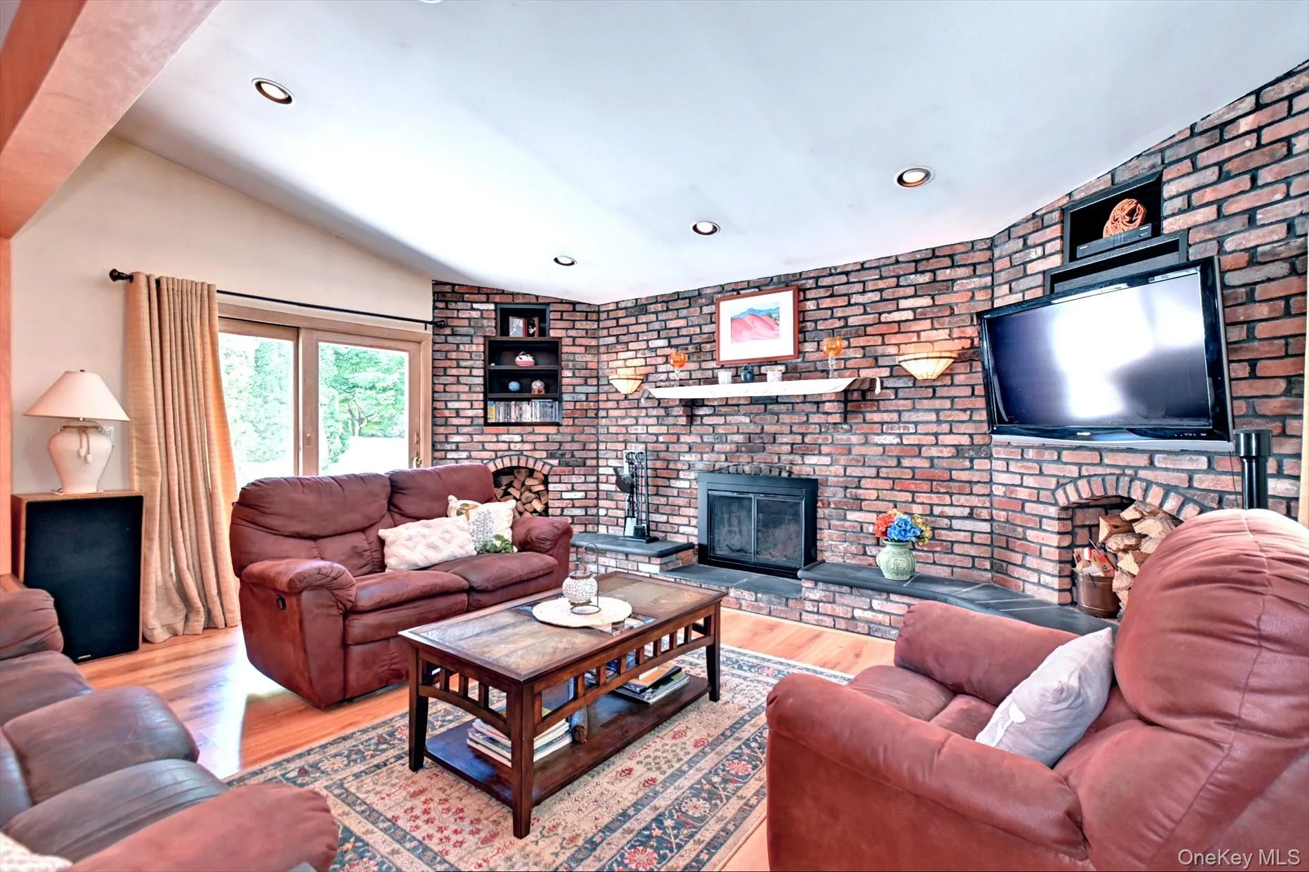 21 Aspen Street, Brookhaven, NY, 4 Bedrooms Bedrooms, 8 Rooms Rooms,2 BathroomsBathrooms,Residential,For Rent,Aspen,0,989293 21 Aspen Street, Brookhaven, NY, 4 Bedrooms Bedrooms, 8 Rooms Rooms,2 BathroomsBathrooms,Residential,For Rent,Aspen,0,989293