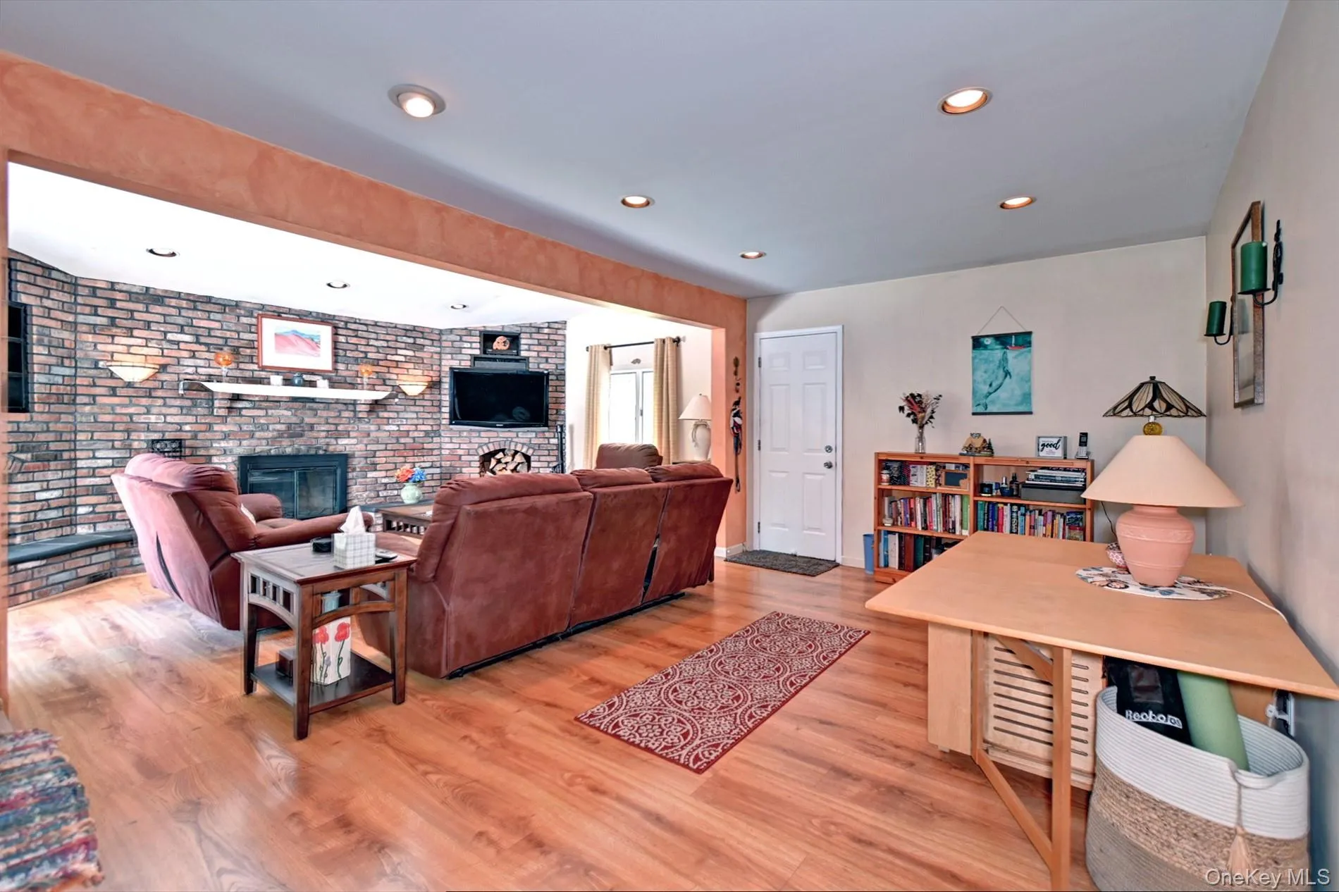 21 Aspen Street, Brookhaven, NY, 4 Bedrooms Bedrooms, 8 Rooms Rooms,2 BathroomsBathrooms,Residential,For Rent,Aspen,0,989293 21 Aspen Street, Brookhaven, NY, 4 Bedrooms Bedrooms, 8 Rooms Rooms,2 BathroomsBathrooms,Residential,For Rent,Aspen,0,989293