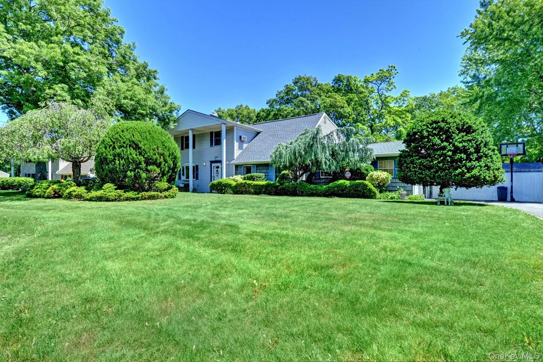 21 Aspen Street, Brookhaven, NY, 4 Bedrooms Bedrooms, 8 Rooms Rooms,2 BathroomsBathrooms,Residential,For Rent,Aspen,0,989293 21 Aspen Street, Brookhaven, NY, 4 Bedrooms Bedrooms, 8 Rooms Rooms,2 BathroomsBathrooms,Residential,For Rent,Aspen,0,989293