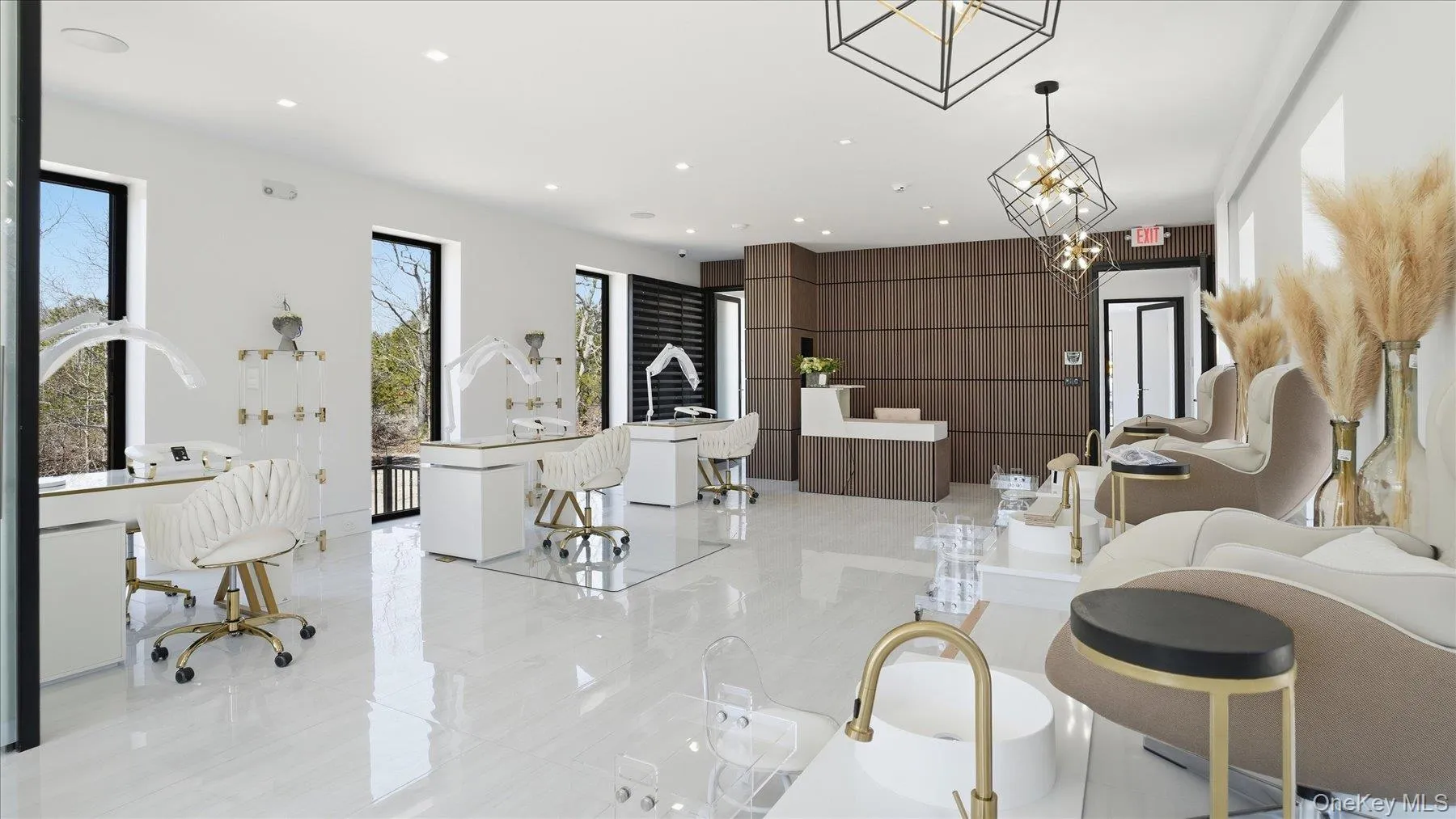 200 Montauk Highway, Southampton, NY, ,Commercial Lease,For Rent,Montauk,0,989303 200 Montauk Highway, Southampton, NY, ,Commercial Lease,For Rent,Montauk,0,989303