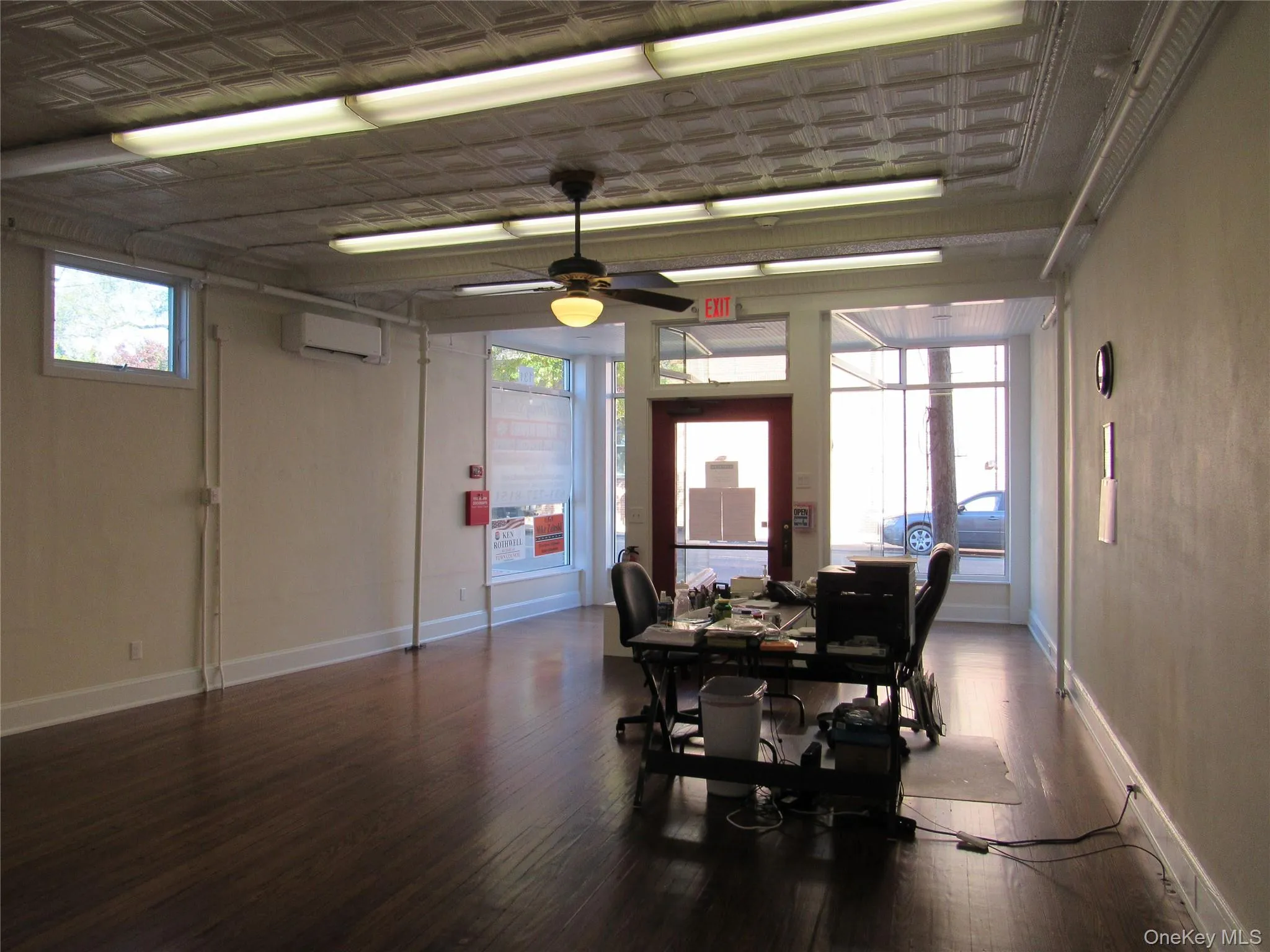 131 Roanoke, Riverhead, NY, ,Commercial Lease,For Rent,Roanoke,0,989320 131 Roanoke, Riverhead, NY, ,Commercial Lease,For Rent,Roanoke,0,989320