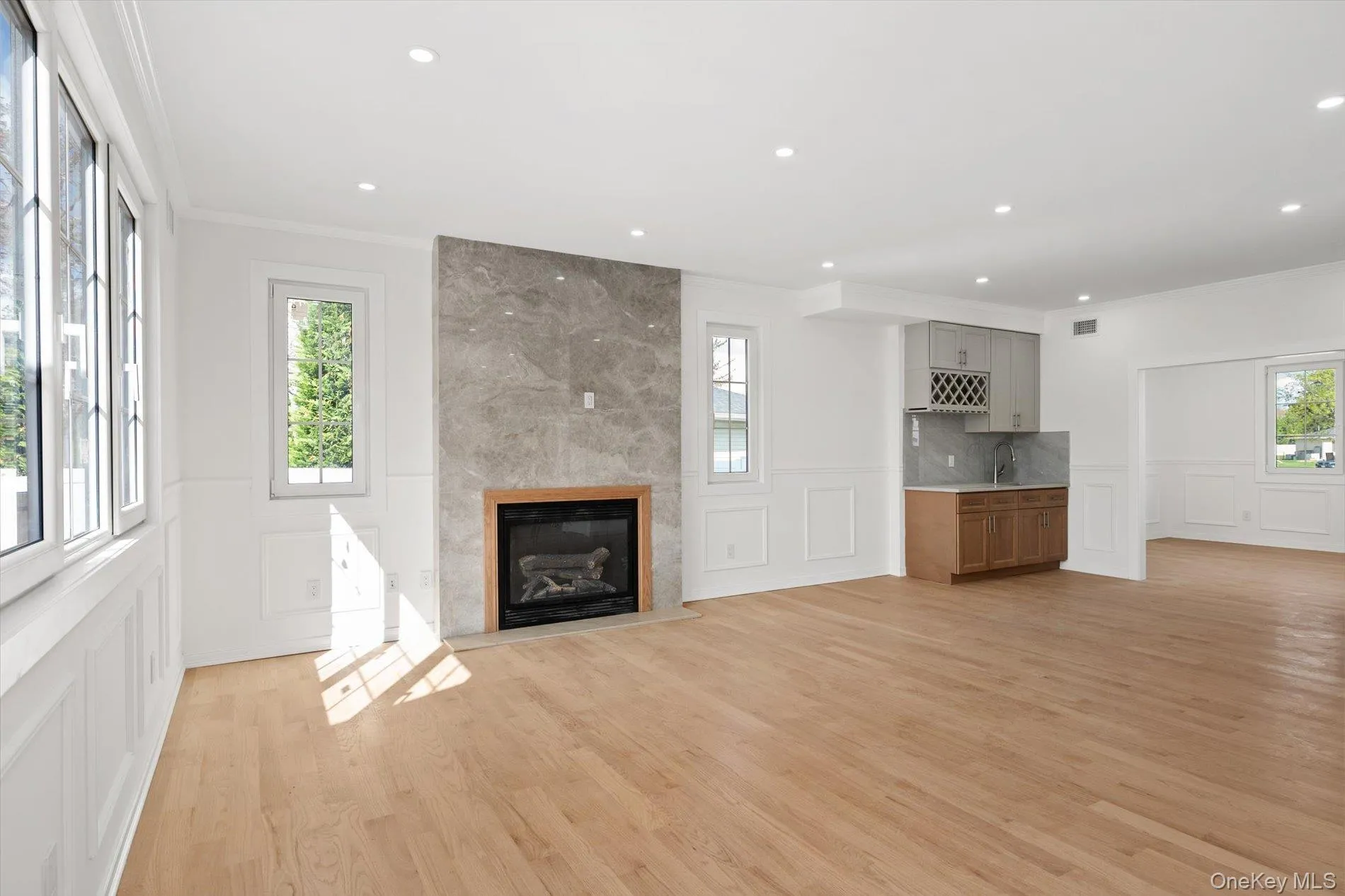 10 Faye Court, Oyster Bay, NY, 5 Bedrooms Bedrooms, 14 Rooms Rooms,5 BathroomsBathrooms,Residential,For Rent,Faye,0,989323 10 Faye Court, Oyster Bay, NY, 5 Bedrooms Bedrooms, 14 Rooms Rooms,5 BathroomsBathrooms,Residential,For Rent,Faye,0,989323