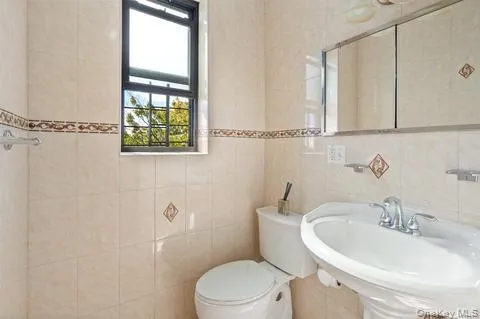 8910 35th Avenue, New York, NY, 2 Bedrooms Bedrooms, 5 Rooms Rooms,1 BathroomBathrooms,Residential Lease,For Rent,35th,0,989342 8910 35th Avenue, New York, NY, 2 Bedrooms Bedrooms, 5 Rooms Rooms,1 BathroomBathrooms,Residential Lease,For Rent,35th,0,989342