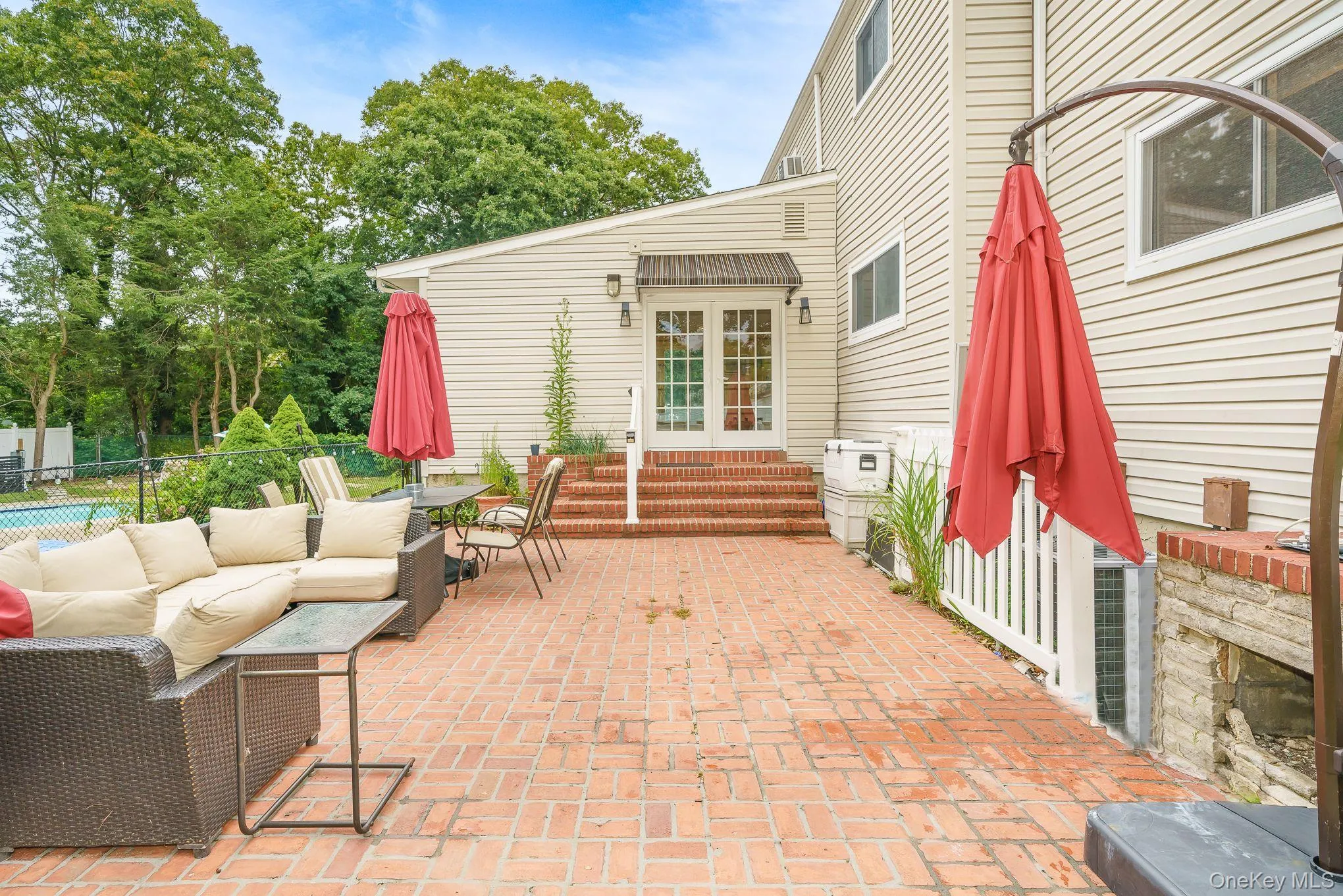 2 Village Drive, Huntington, NY, 4 Bedrooms Bedrooms, 8 Rooms Rooms,3 BathroomsBathrooms,Residential,For Rent,Village,0,989343 2 Village Drive, Huntington, NY, 4 Bedrooms Bedrooms, 8 Rooms Rooms,3 BathroomsBathrooms,Residential,For Rent,Village,0,989343