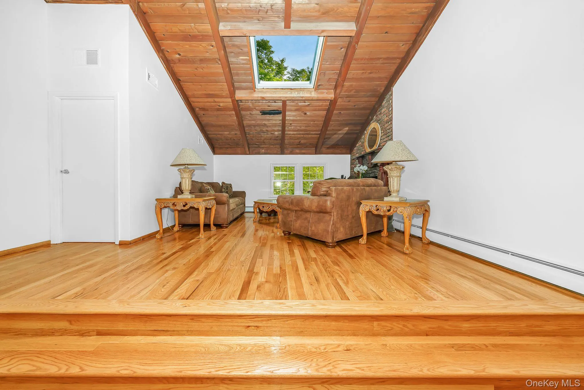 2 Village Drive, Huntington, NY, 4 Bedrooms Bedrooms, 8 Rooms Rooms,3 BathroomsBathrooms,Residential,For Rent,Village,0,989343 2 Village Drive, Huntington, NY, 4 Bedrooms Bedrooms, 8 Rooms Rooms,3 BathroomsBathrooms,Residential,For Rent,Village,0,989343