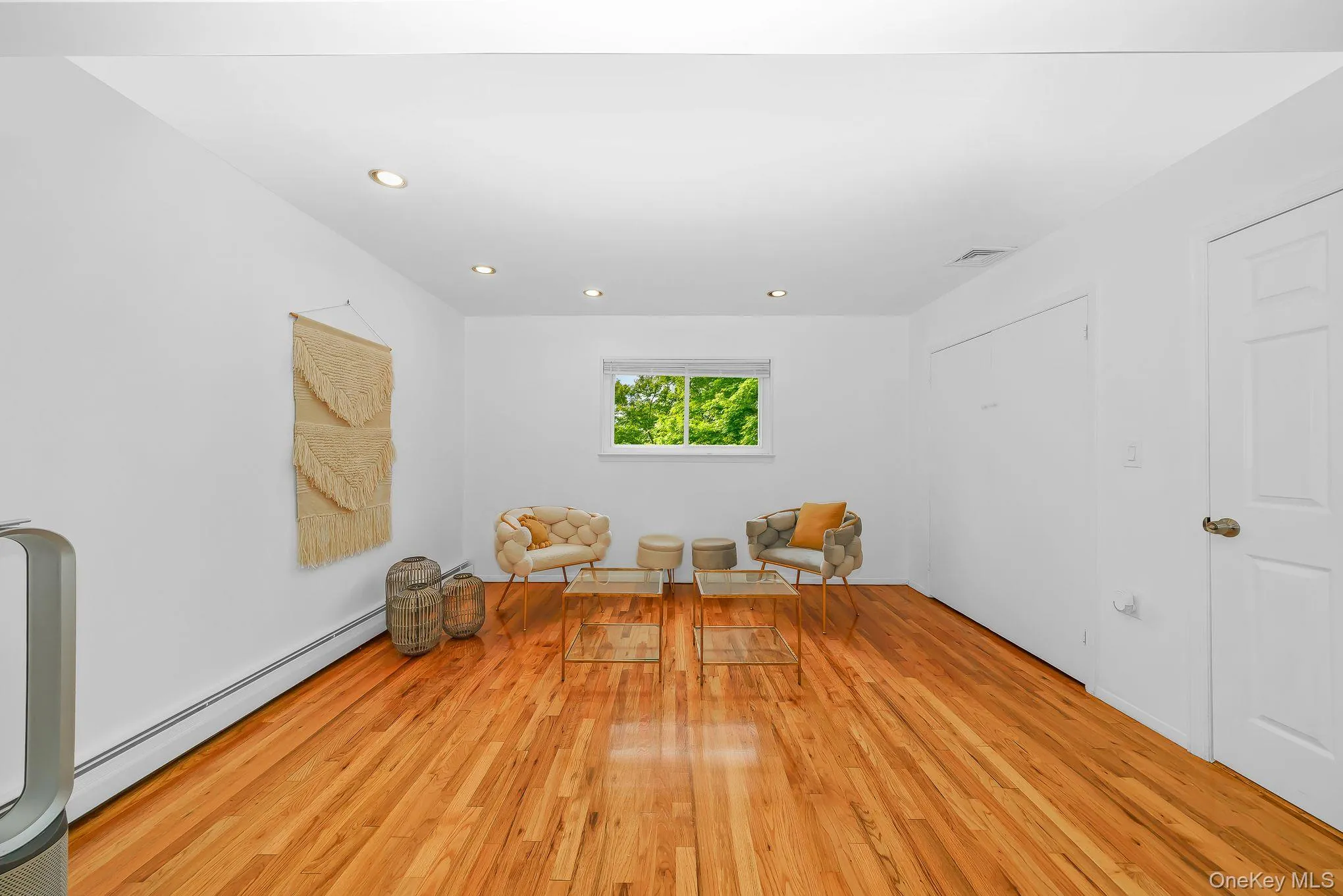 2 Village Drive, Huntington, NY, 4 Bedrooms Bedrooms, 8 Rooms Rooms,3 BathroomsBathrooms,Residential,For Rent,Village,0,989343 2 Village Drive, Huntington, NY, 4 Bedrooms Bedrooms, 8 Rooms Rooms,3 BathroomsBathrooms,Residential,For Rent,Village,0,989343