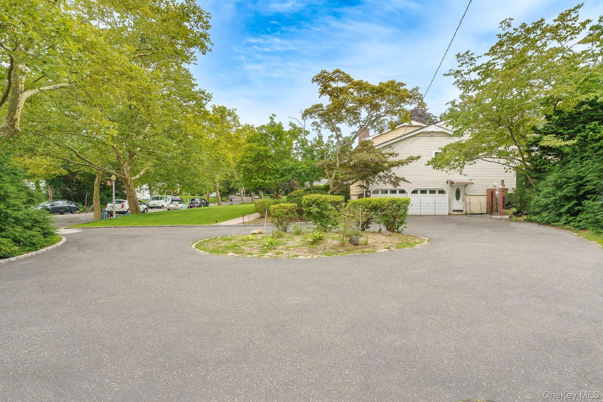 2 Village Drive, Huntington, NY, 4 Bedrooms Bedrooms, 8 Rooms Rooms,3 BathroomsBathrooms,Residential,For Rent,Village,0,989343 2 Village Drive, Huntington, NY, 4 Bedrooms Bedrooms, 8 Rooms Rooms,3 BathroomsBathrooms,Residential,For Rent,Village,0,989343