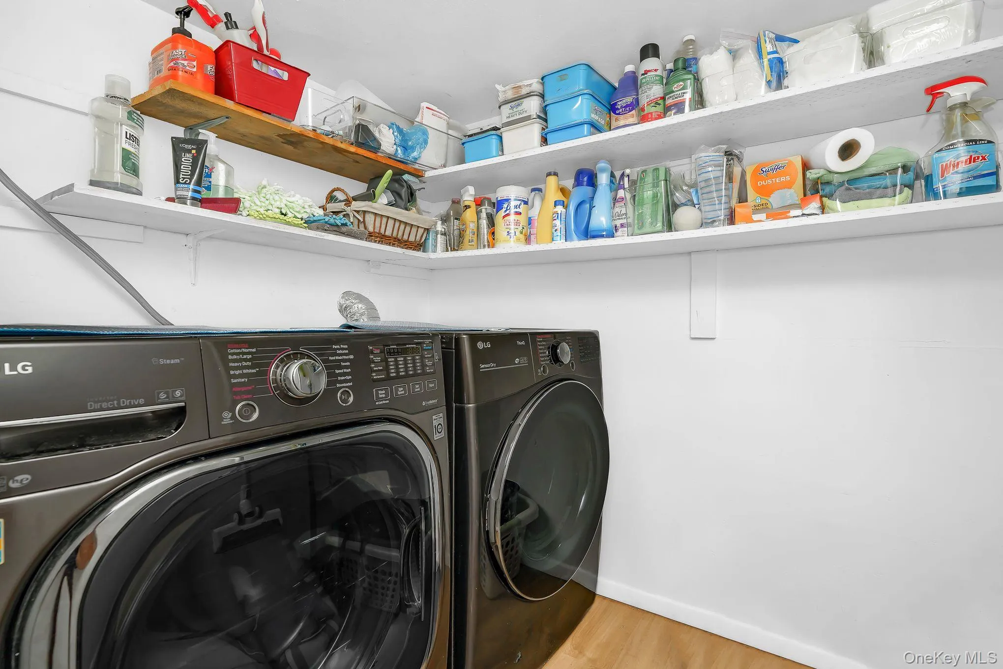 2 Village Drive, Huntington, NY, 4 Bedrooms Bedrooms, 8 Rooms Rooms,3 BathroomsBathrooms,Residential,For Rent,Village,0,989343 2 Village Drive, Huntington, NY, 4 Bedrooms Bedrooms, 8 Rooms Rooms,3 BathroomsBathrooms,Residential,For Rent,Village,0,989343