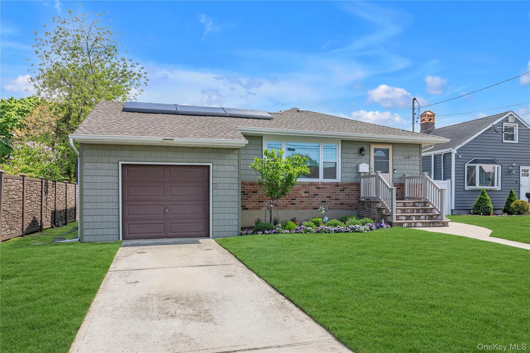 1107 Little Neck Avenue, Hempstead, NY, 2 Bedrooms Bedrooms, 5 Rooms Rooms,2 BathroomsBathrooms,Residential,For Rent,Little Neck,0,989355 1107 Little Neck Avenue, Hempstead, NY, 2 Bedrooms Bedrooms, 5 Rooms Rooms,2 BathroomsBathrooms,Residential,For Rent,Little Neck,0,989355