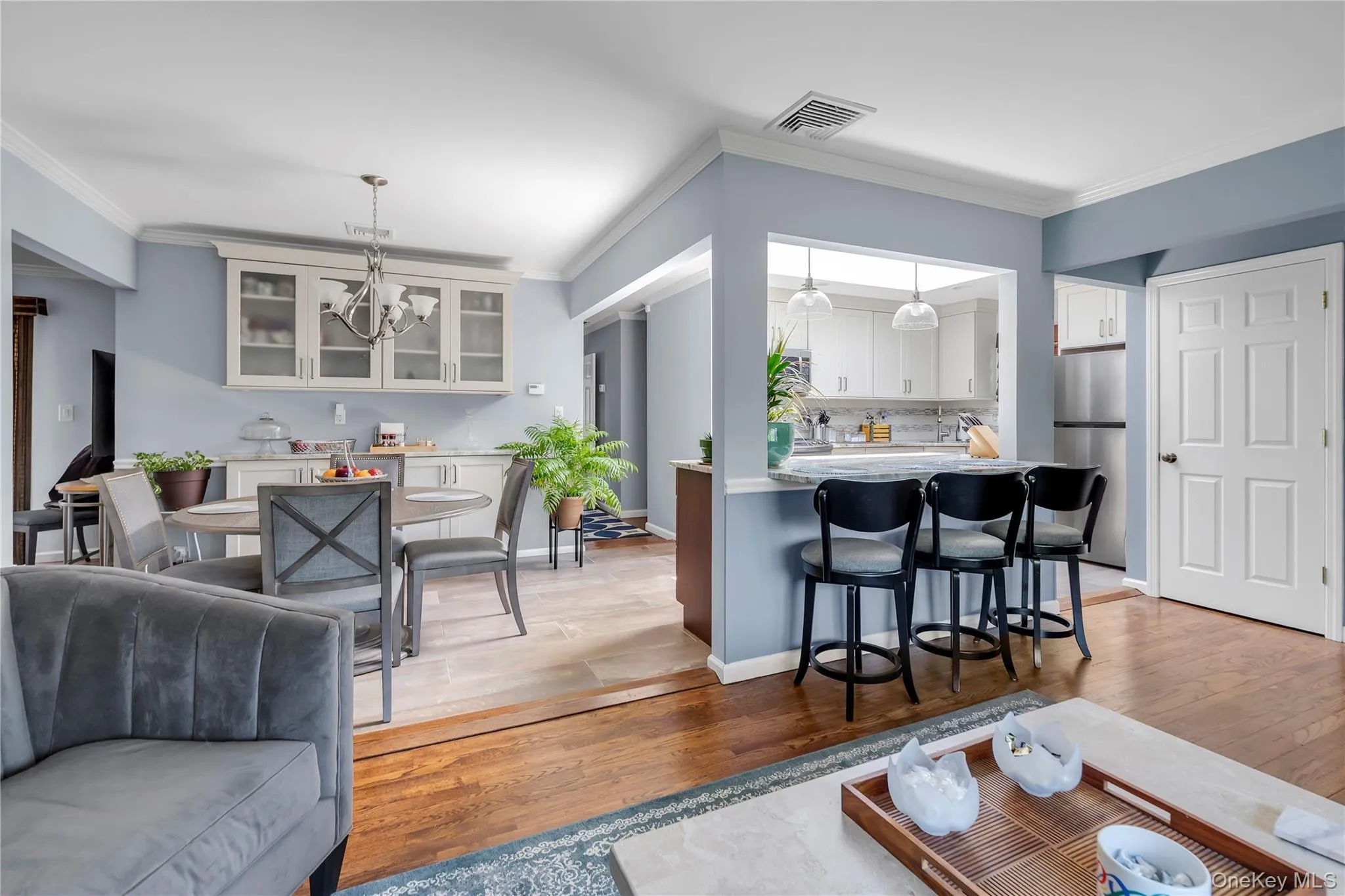1107 Little Neck Avenue, Hempstead, NY, 2 Bedrooms Bedrooms, 5 Rooms Rooms,2 BathroomsBathrooms,Residential,For Rent,Little Neck,0,989355 1107 Little Neck Avenue, Hempstead, NY, 2 Bedrooms Bedrooms, 5 Rooms Rooms,2 BathroomsBathrooms,Residential,For Rent,Little Neck,0,989355