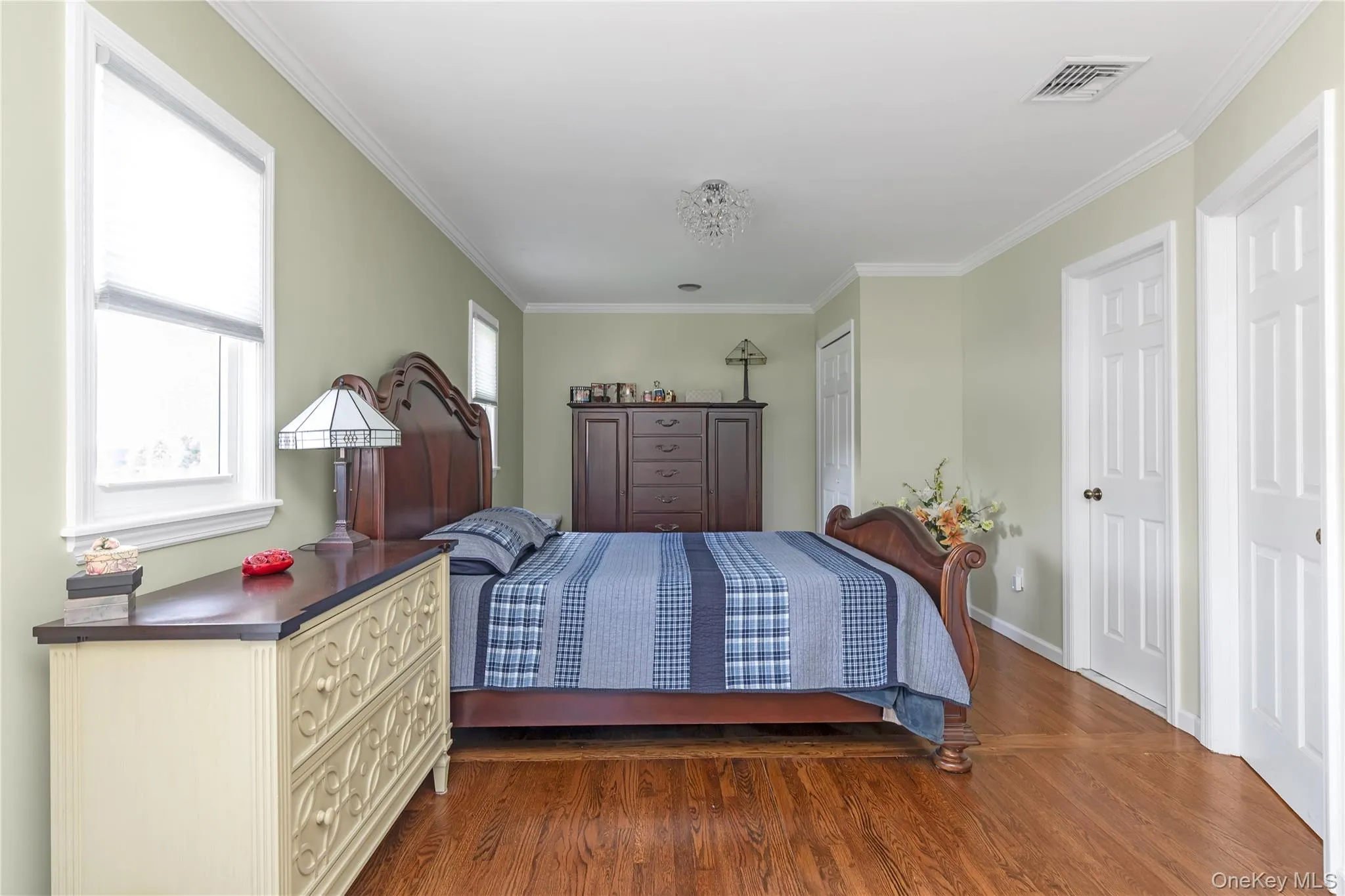 1107 Little Neck Avenue, Hempstead, NY, 2 Bedrooms Bedrooms, 5 Rooms Rooms,2 BathroomsBathrooms,Residential,For Rent,Little Neck,0,989355 1107 Little Neck Avenue, Hempstead, NY, 2 Bedrooms Bedrooms, 5 Rooms Rooms,2 BathroomsBathrooms,Residential,For Rent,Little Neck,0,989355