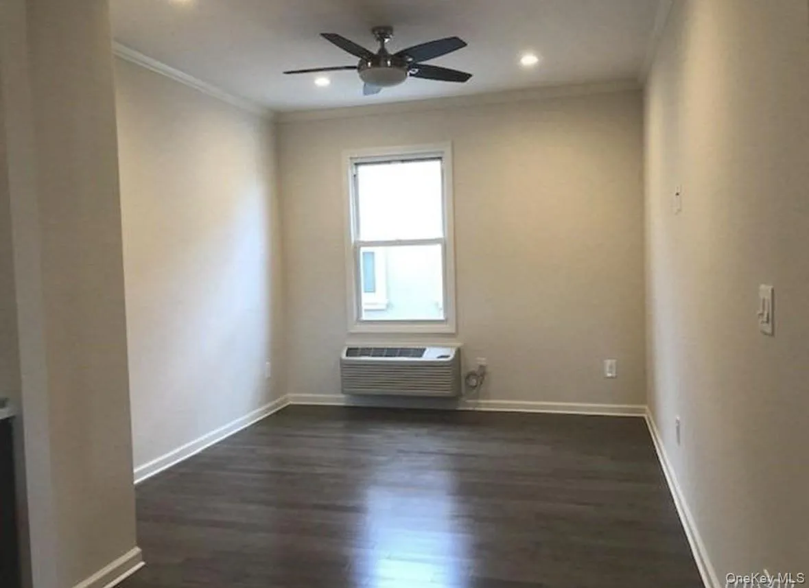 40-15 214th Place, New York, NY, 1 Bedroom Bedrooms, 3 Rooms Rooms,1 BathroomBathrooms,Residential Lease,For Rent,214th,0,989359 40-15 214th Place, New York, NY, 1 Bedroom Bedrooms, 3 Rooms Rooms,1 BathroomBathrooms,Residential Lease,For Rent,214th,0,989359