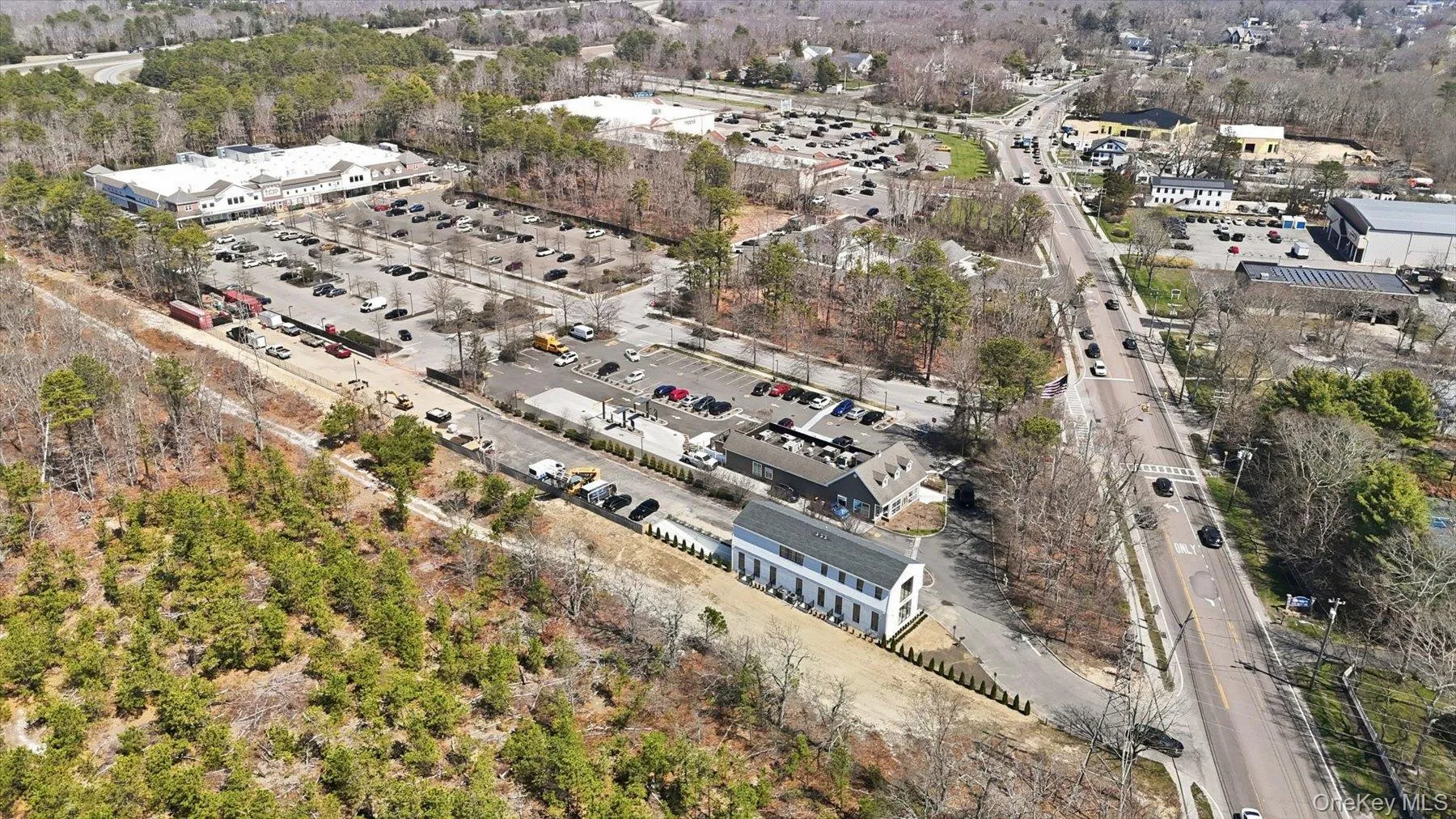 200 Montauk Highway, Southampton, NY, ,Commercial Lease,For Rent,Montauk,0,989372 200 Montauk Highway, Southampton, NY, ,Commercial Lease,For Rent,Montauk,0,989372