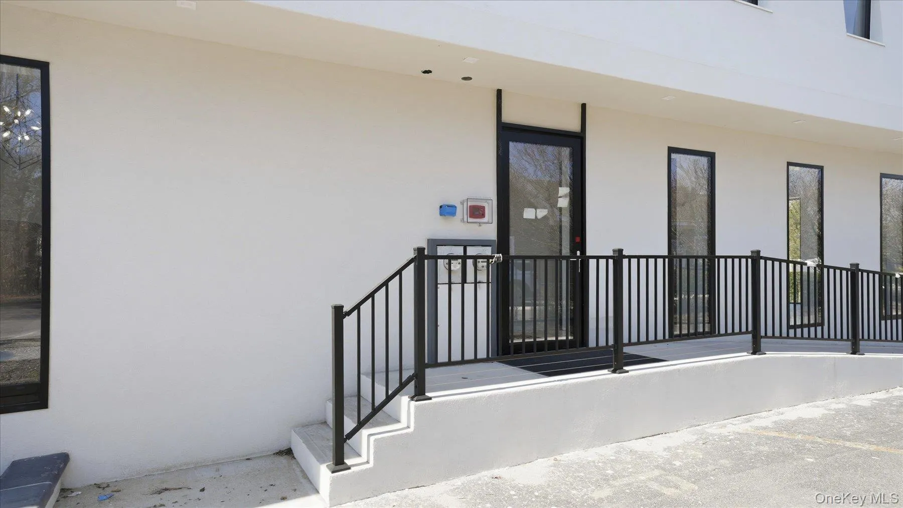 200 Montauk Highway, Southampton, NY, ,Commercial Lease,For Rent,Montauk,0,989372 200 Montauk Highway, Southampton, NY, ,Commercial Lease,For Rent,Montauk,0,989372